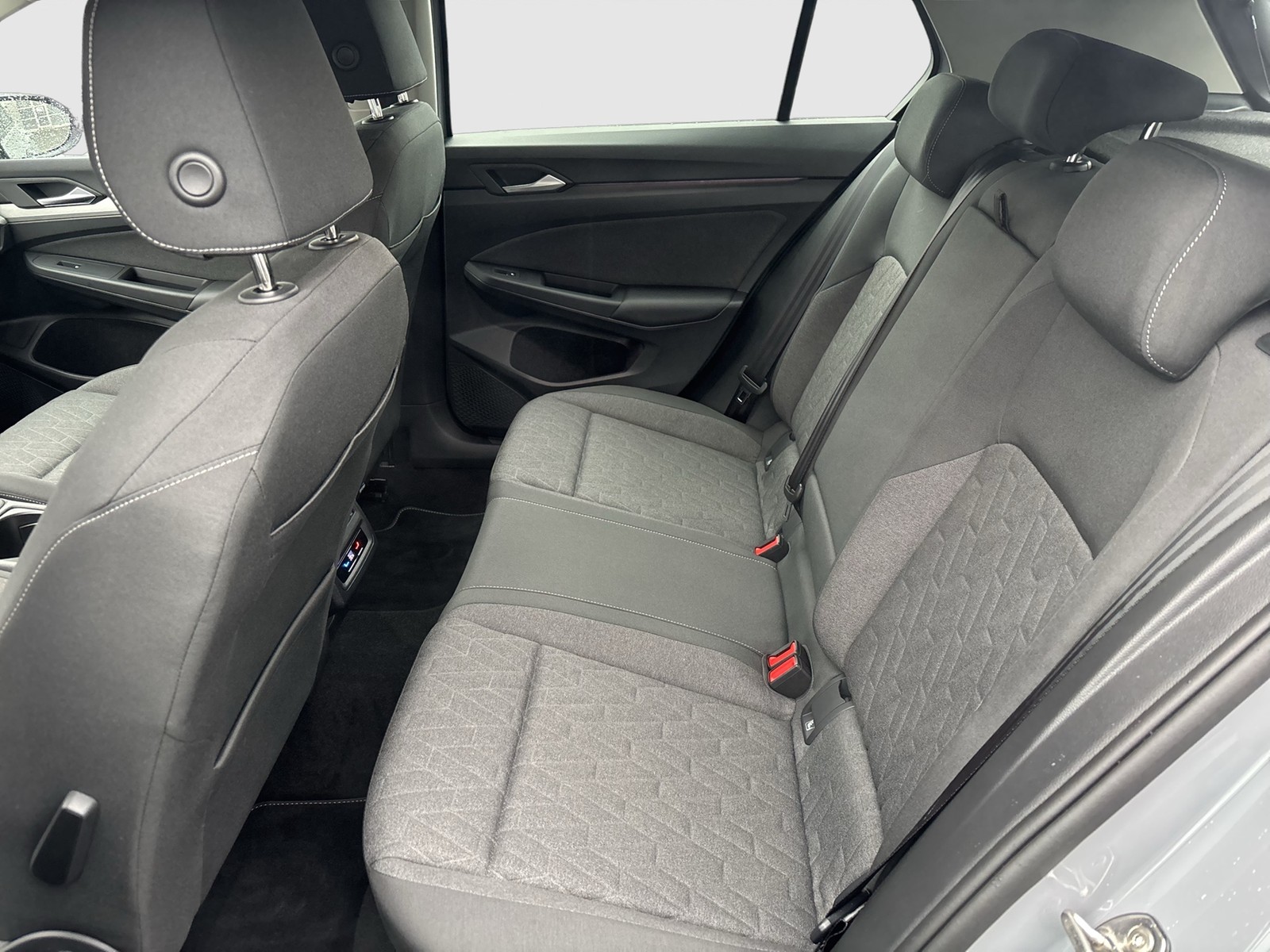 Volkswagen Golf VIII 1.5 HYBRID LIFE FACELIFT ACC CARPLAY