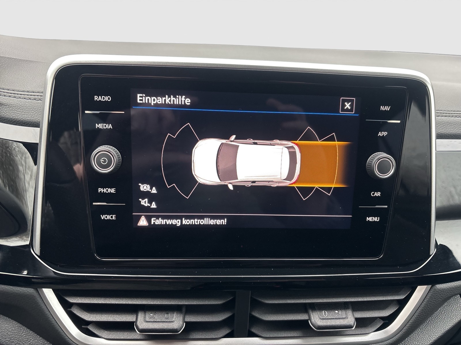 Volkswagen T-Roc 1.5 R-LINE NAVI SITZHEIZUNG ALU17 LED+