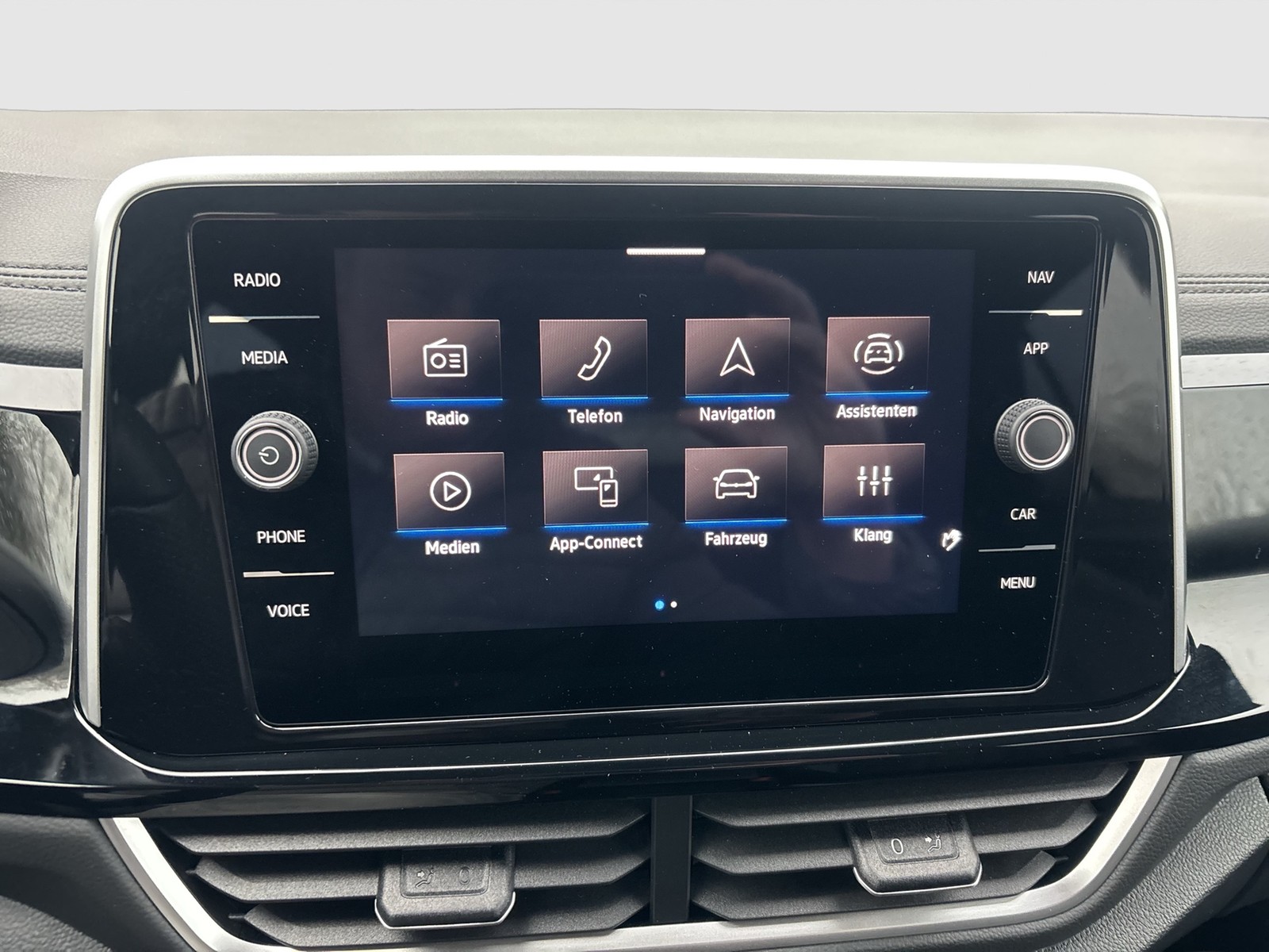 Volkswagen T-Roc 1.5 R-LINE NAVI SITZHEIZUNG ALU17 LED+