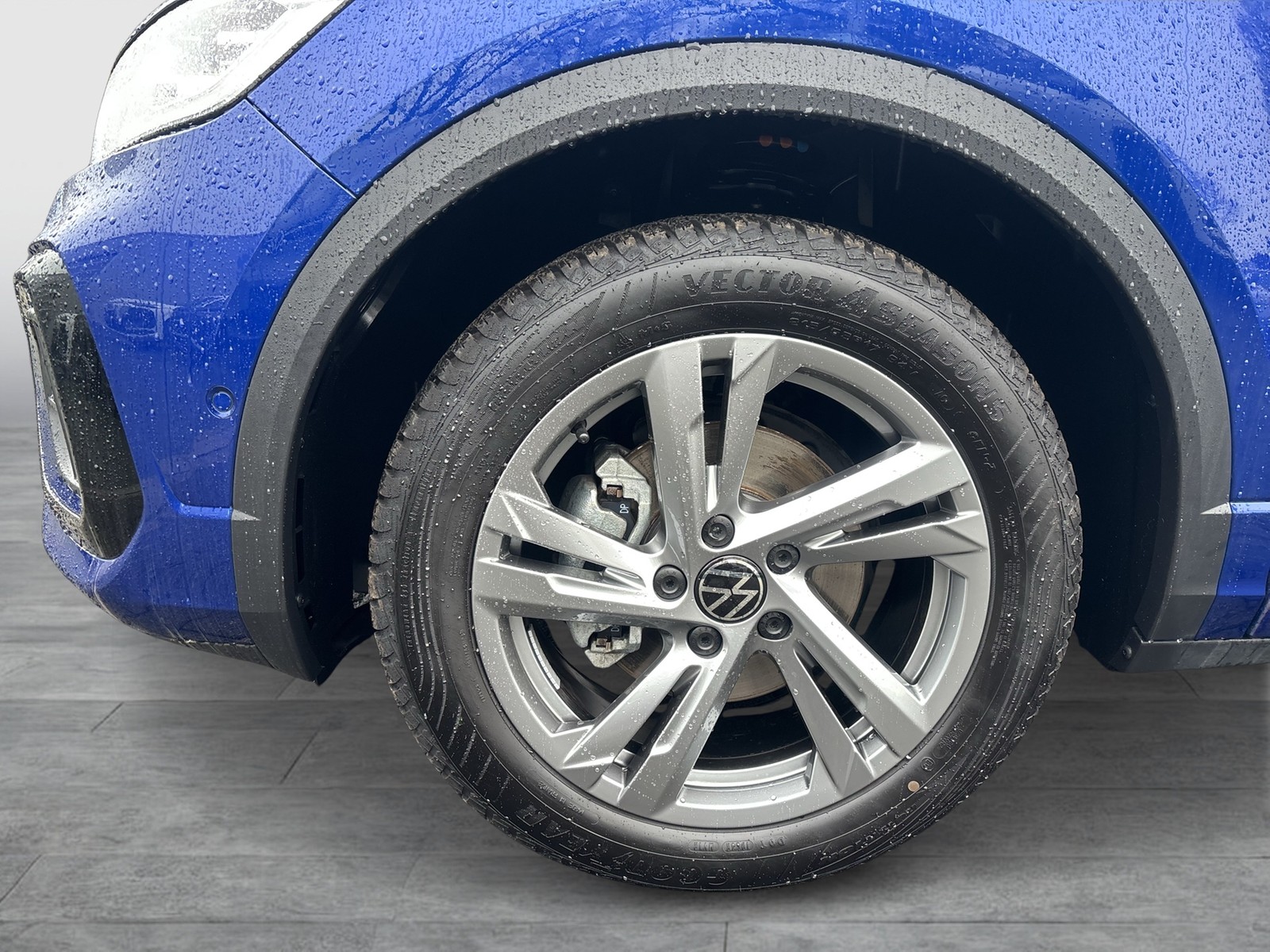 Volkswagen T-Roc 1.5 R-LINE NAVI SITZHEIZUNG ALU17 LED+