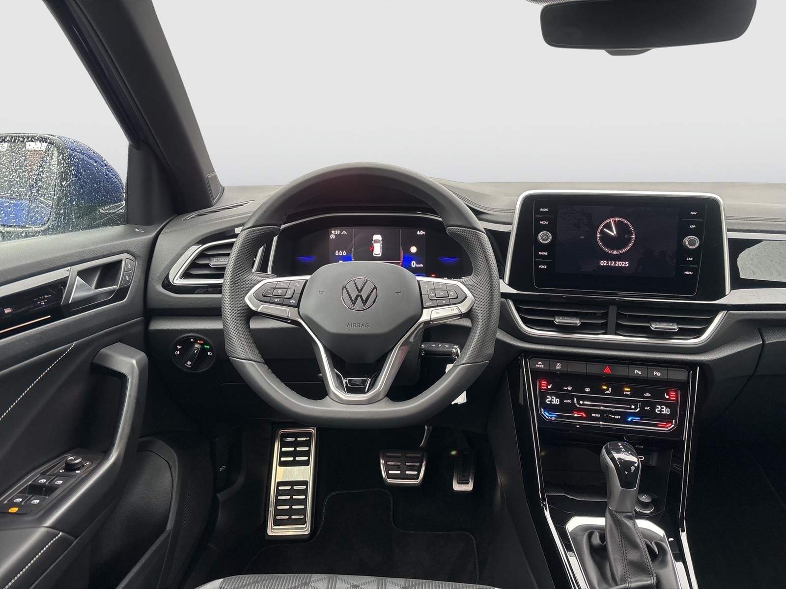 Volkswagen T-Roc 1.5 R-LINE NAVI SITZHEIZUNG ALU17 LED+