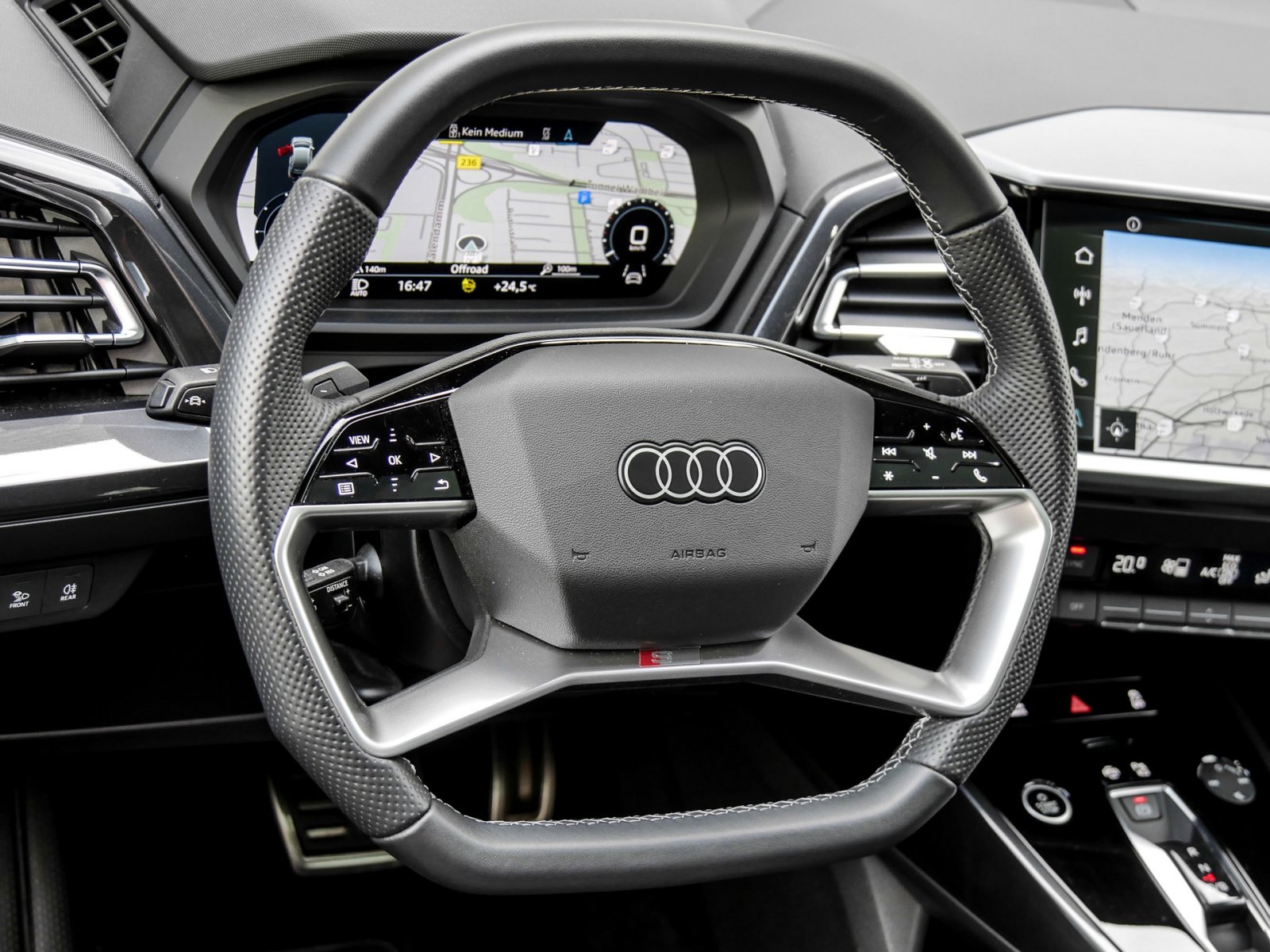 Audi Q4 e-tron 50 quattro S LINE PANO LM21 KAMERA AHK