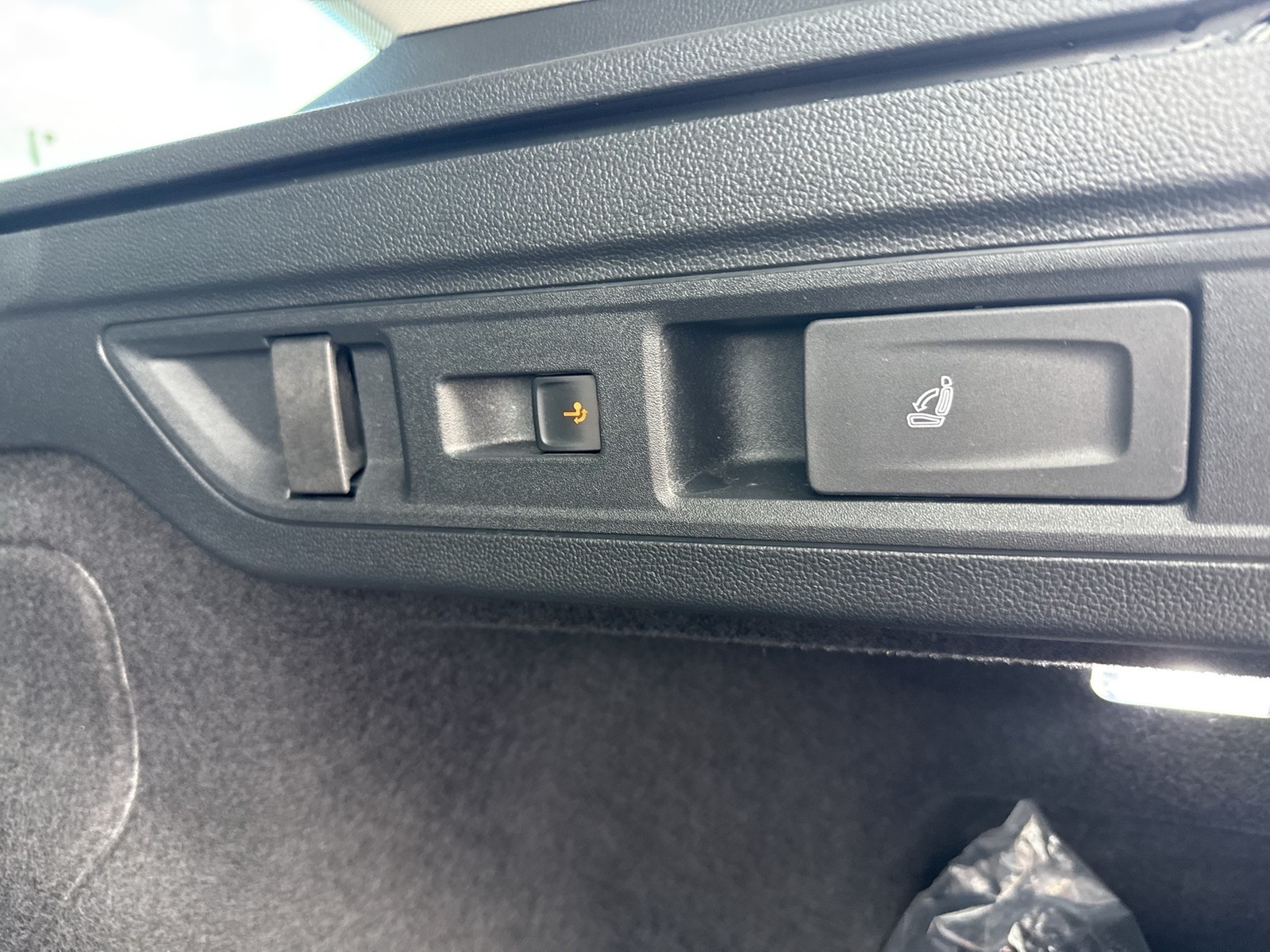 Skoda Superb Combi 1.5 iV SELECTION PANO CANTON AHK