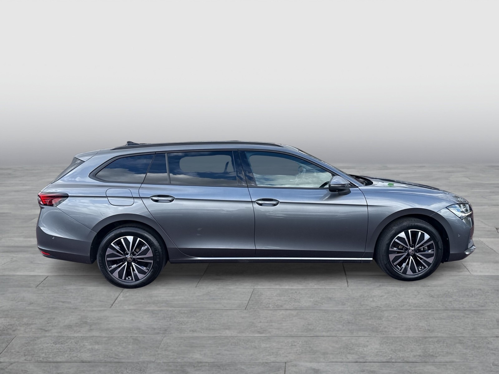 Skoda Superb Combi 1.5 iV SELECTION PANO CANTON AHK
