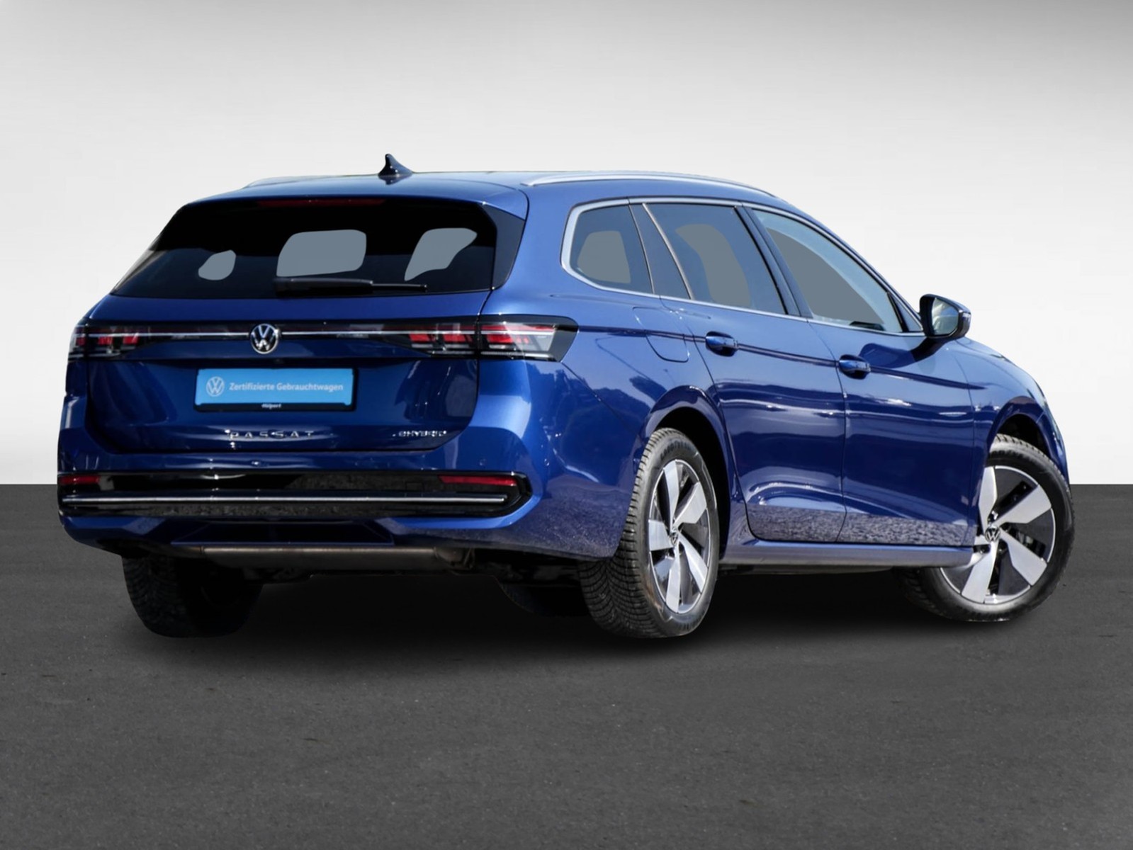 Volkswagen Passat Variant 1.5 HYBRID ELEGANCE AHK 360°CAM