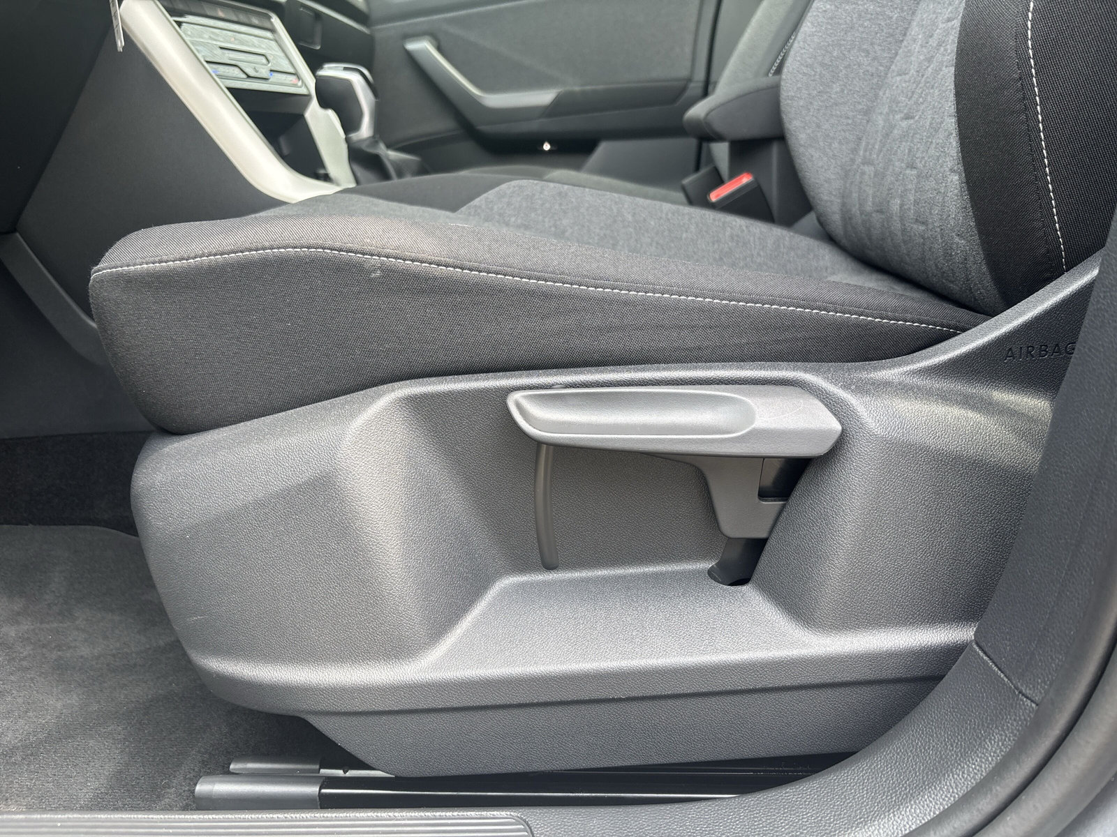 Volkswagen T-Roc 2.0 MOVE CAM ACC LM17 NAVI SITZHEIZUNG