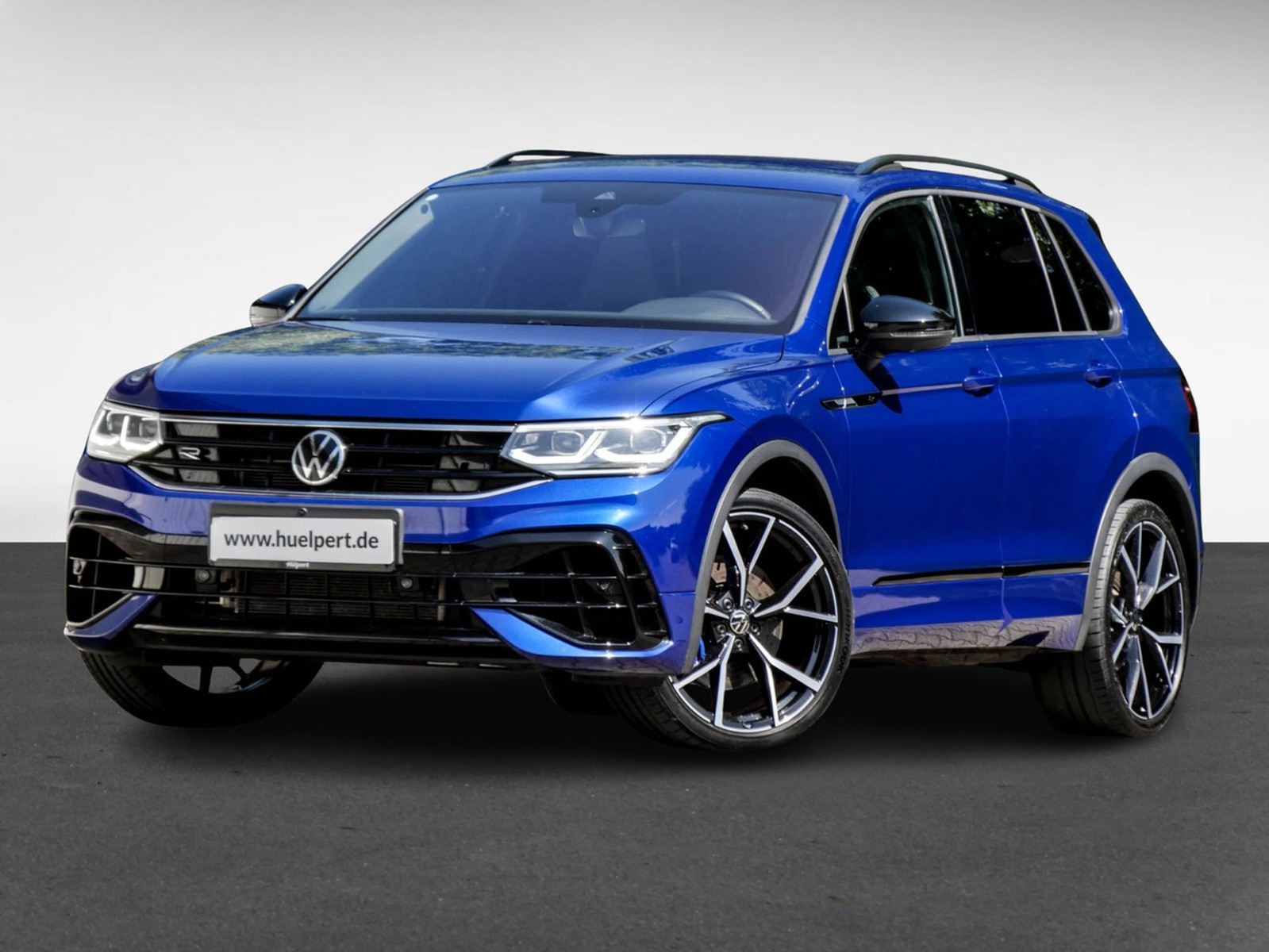 Volkswagen Tiguan 2.0 R BLACKSTYLE 4X4 AKRAPOVIC 360CAM 21Z
