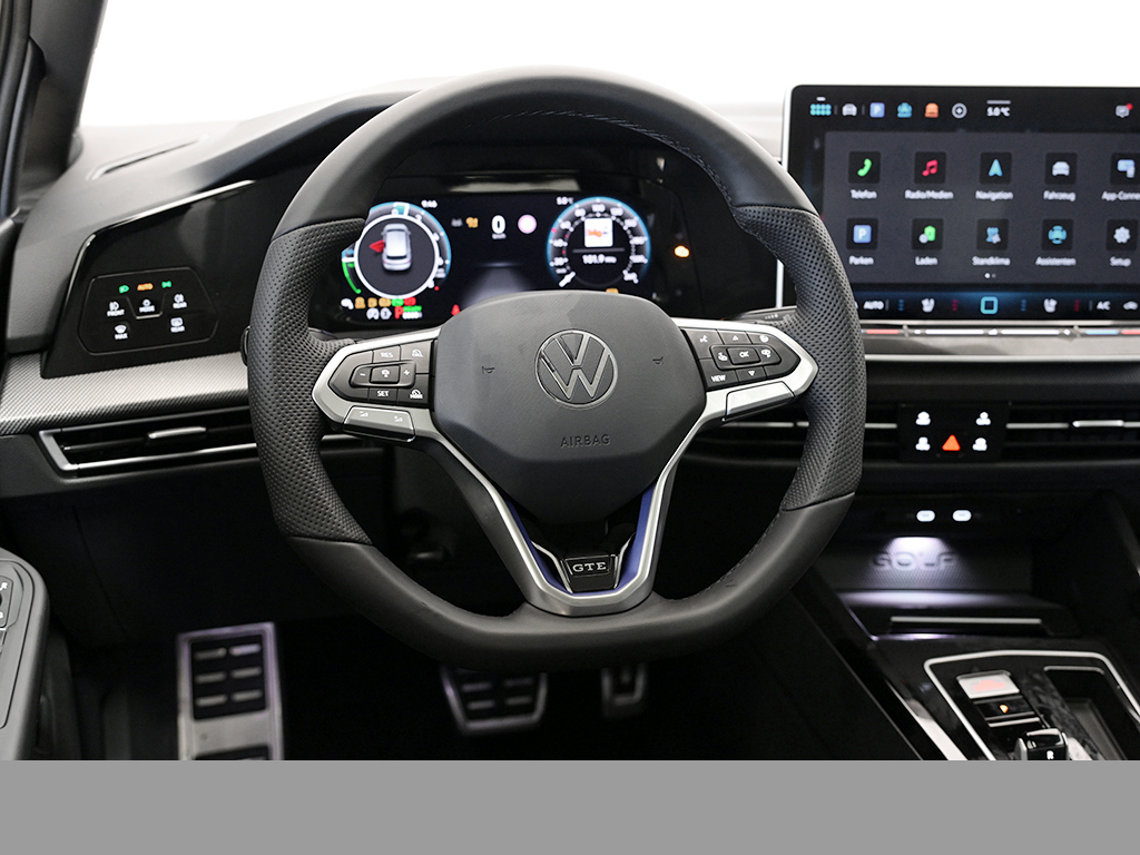 Volkswagen Golf GTE BLACKSTYLE LEDER PANO AHK