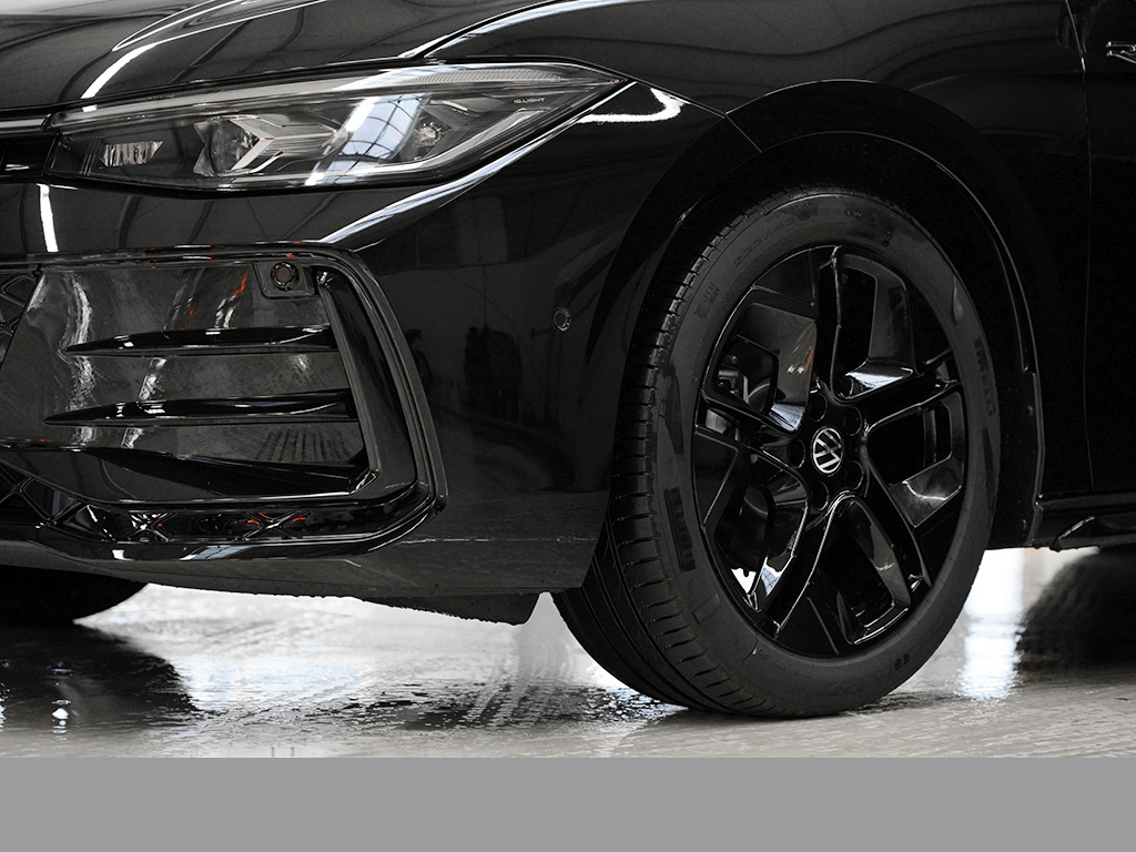 Volkswagen Passat Variant 2.0 R-LINE DSG BLACKSTYLE AHK CAM