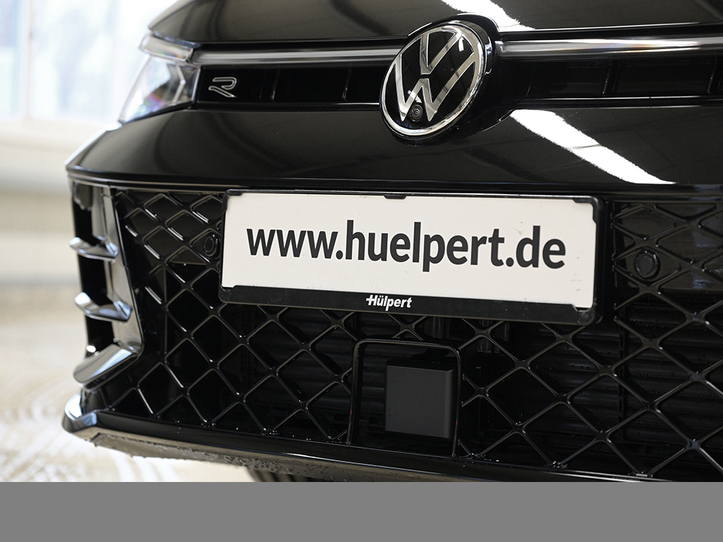 Volkswagen Passat Variant 2.0 R-LINE DSG BLACKSTYLE AHK CAM