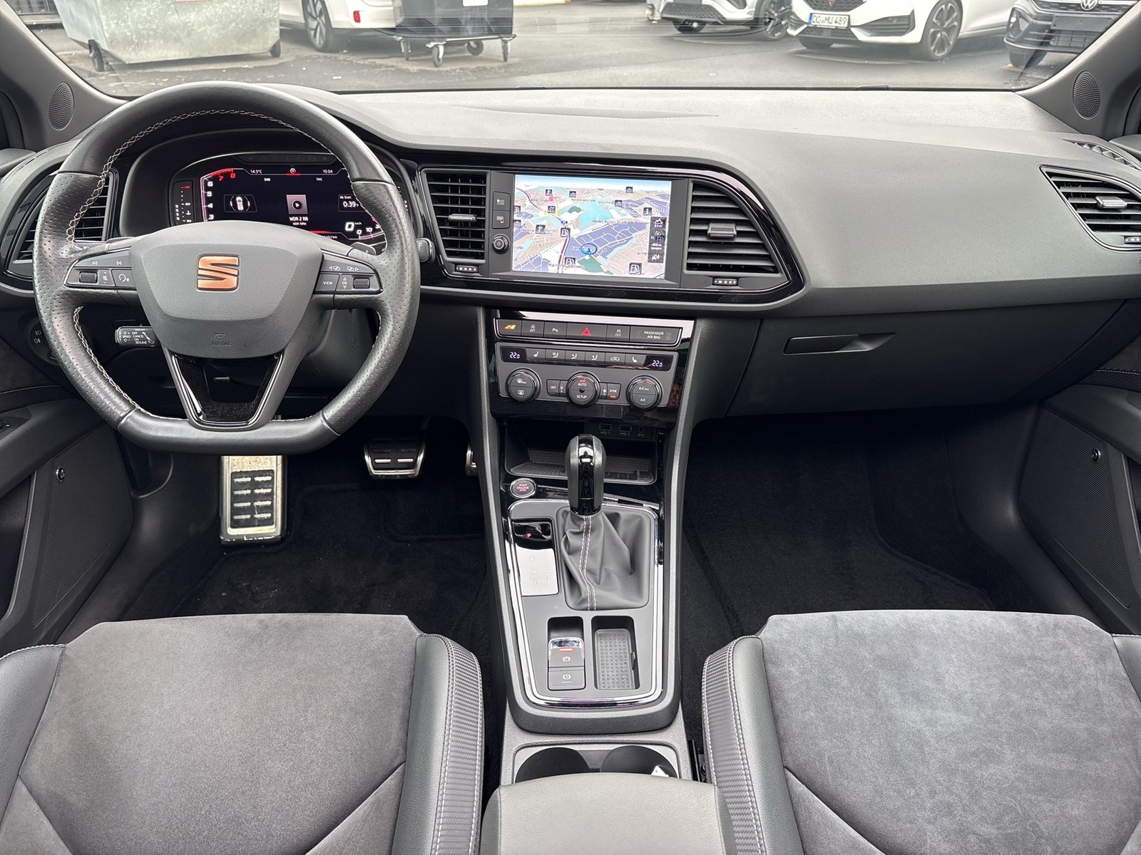 Seat Leon ST Cupra 300 PANO 19ZOLL BEATS NAVI 4X4