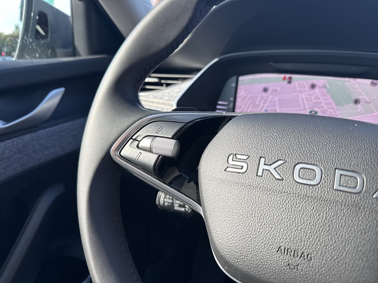 Skoda Octavia Combi 1.5 e-TEC SELECTION 360°CAM MATRIX