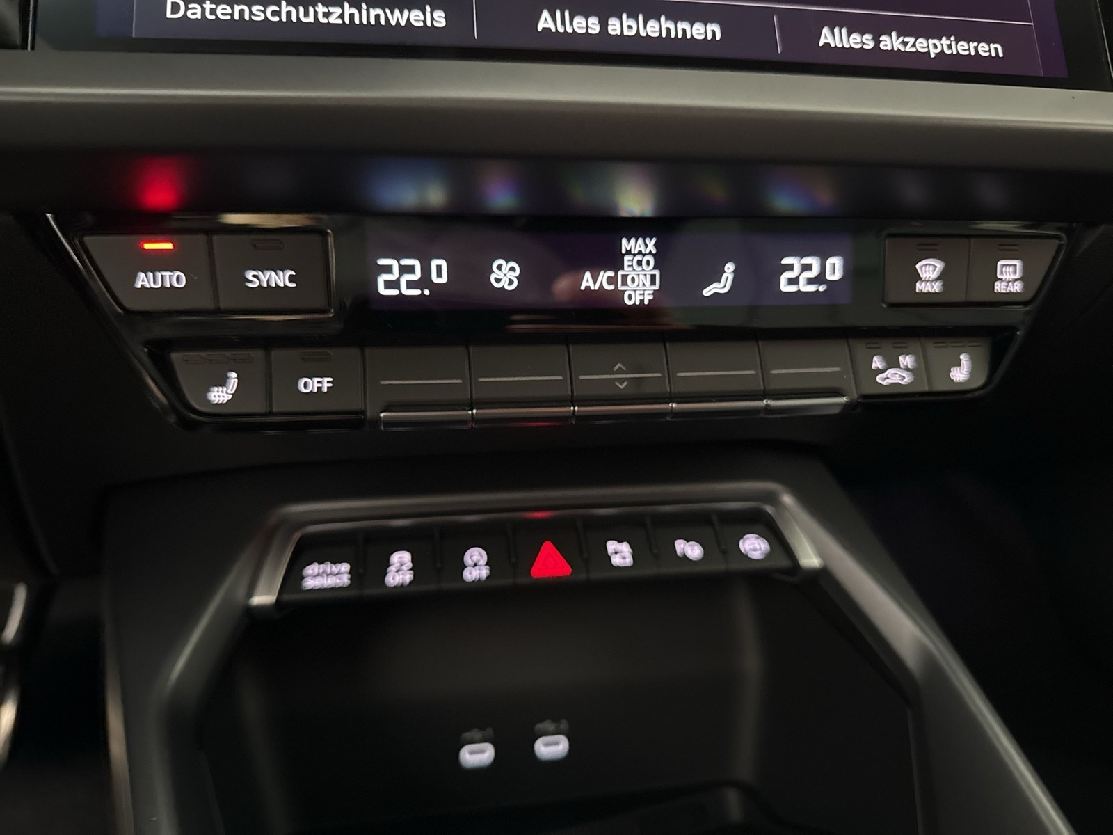 Audi A3 Sportback quattro S LINE PANO CAM ACC LM18