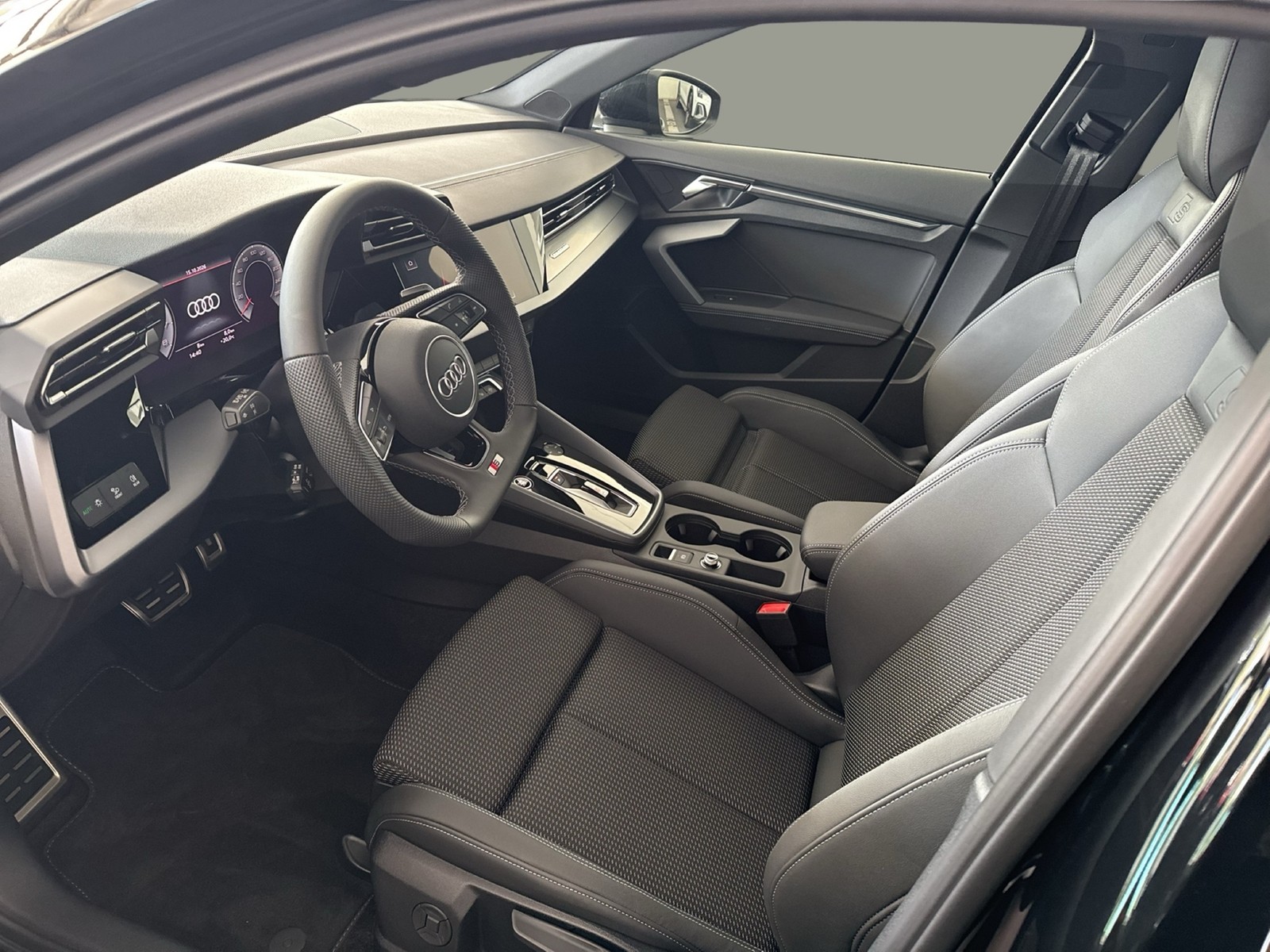 Audi A3 Sportback quattro S LINE PANO CAM ACC LM18