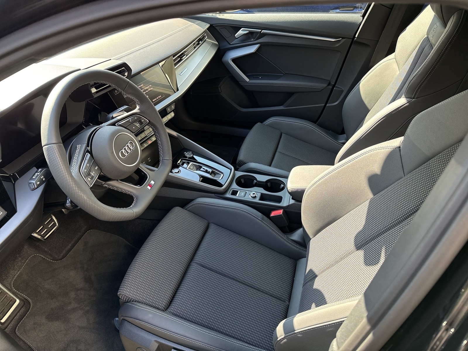 Audi A3 Sportback quattro S LINE PANO CAM ACC LM18
