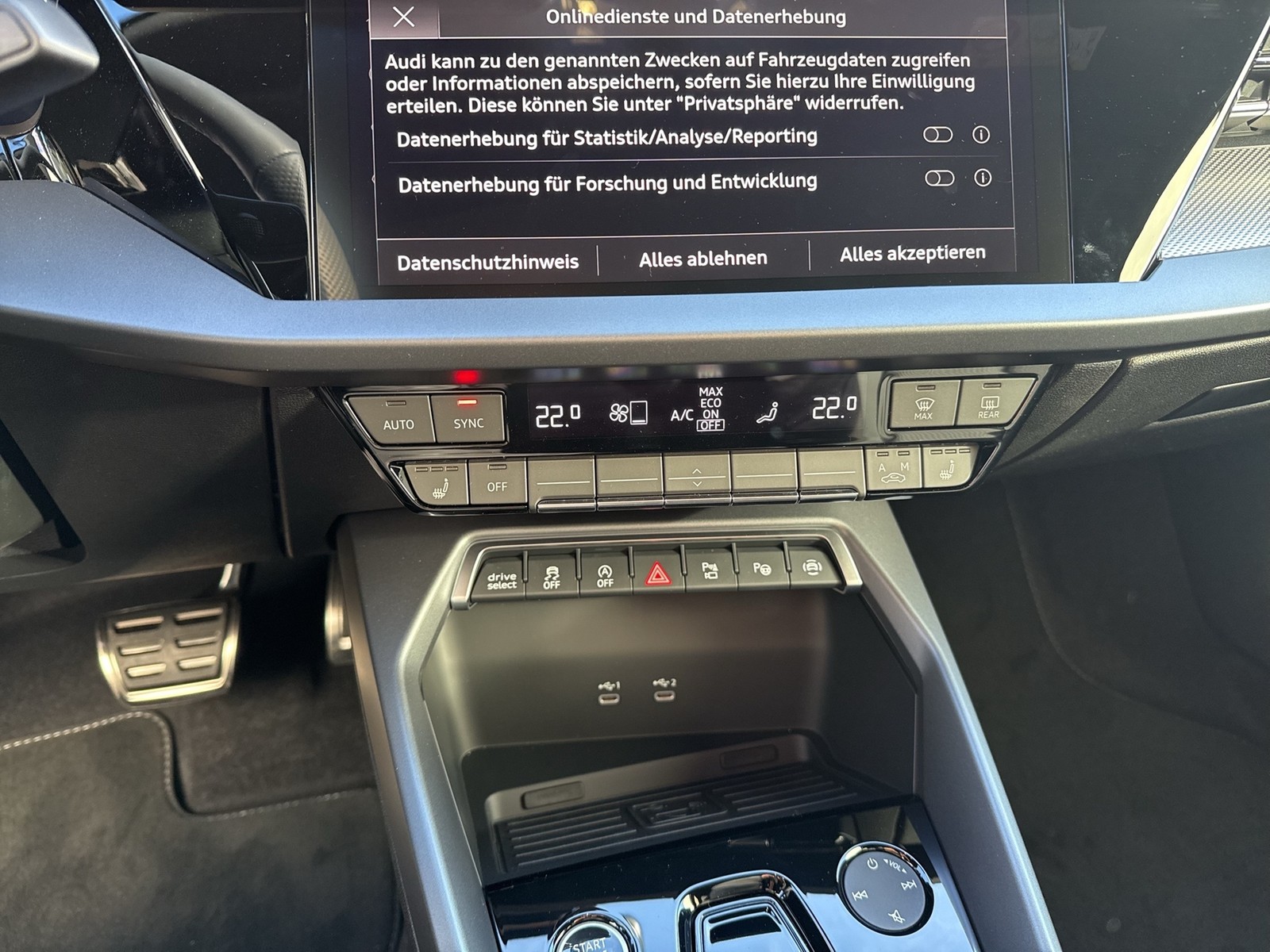 Audi A3 Sportback quattro S LINE PANO CAM ACC LM18