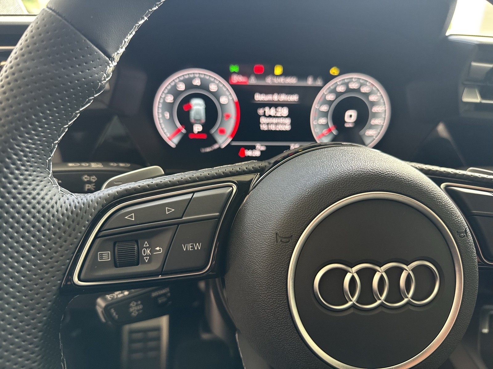 Audi A3 Sportback quattro S LINE PANO CAM ACC LM18