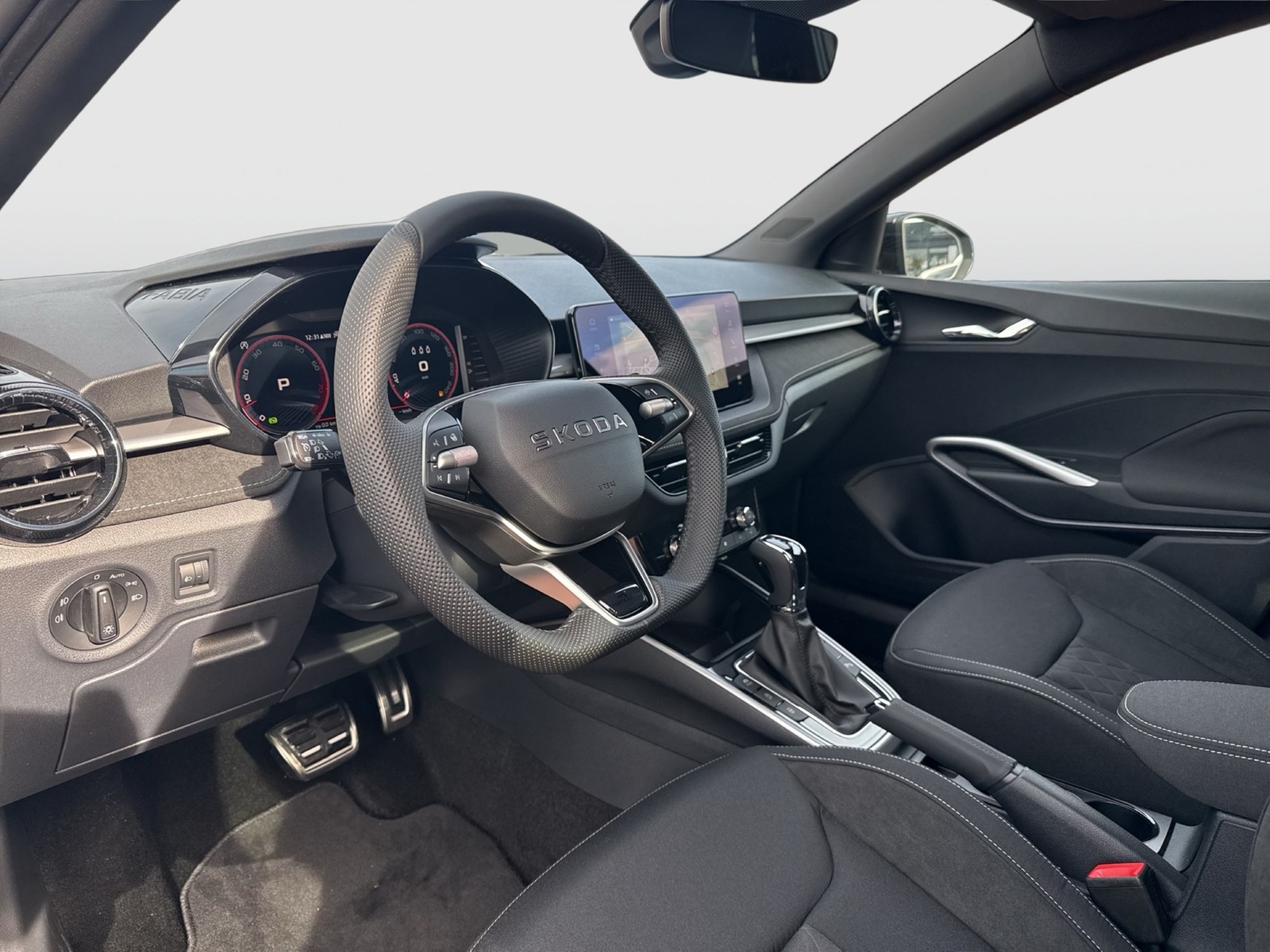 Skoda Fabia 1.0 MONTE CARLO CAM NAVI CARPLAY SITZHEIZ.