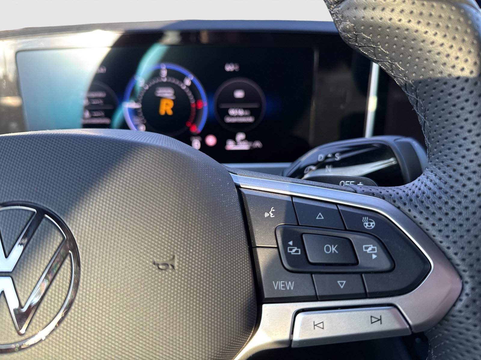 Volkswagen Passat Variant R-LINE BLACK STYLE ACC KAMERA