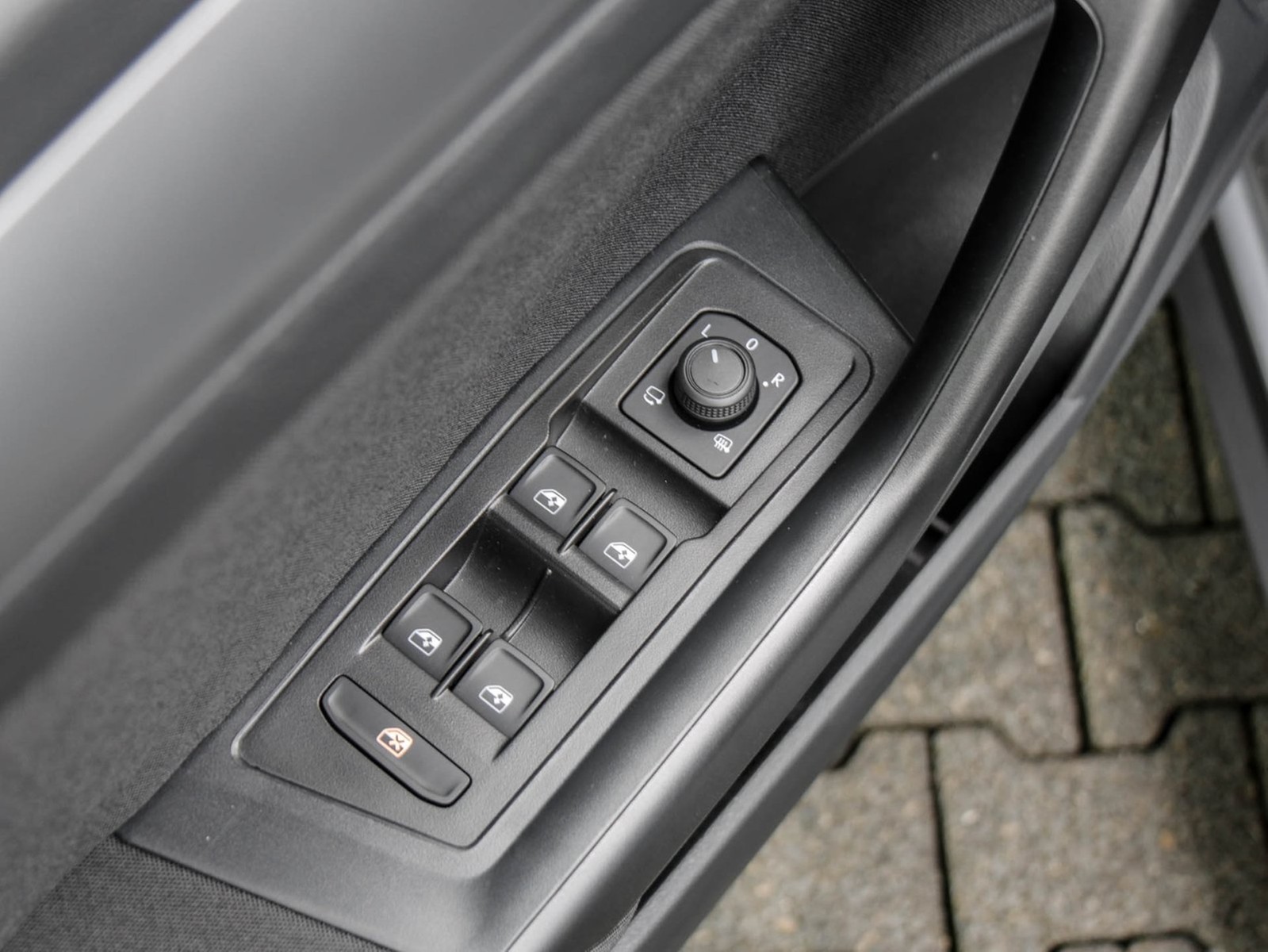 Volkswagen T-Roc 1.5 LIFE STANDHEIZ. CAM LM17 NAVI SITZHEIZ
