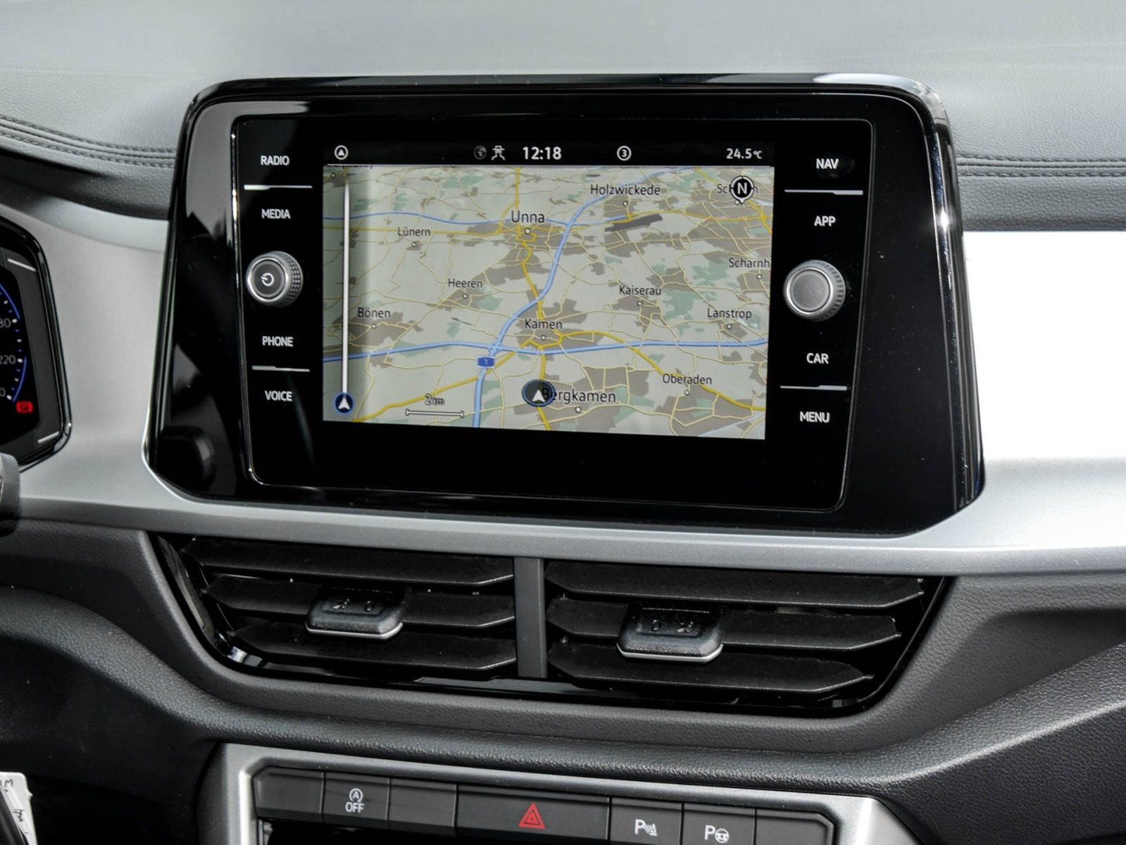 Volkswagen T-Roc 1.5 LIFE STANDHEIZ. CAM LM17 NAVI SITZHEIZ