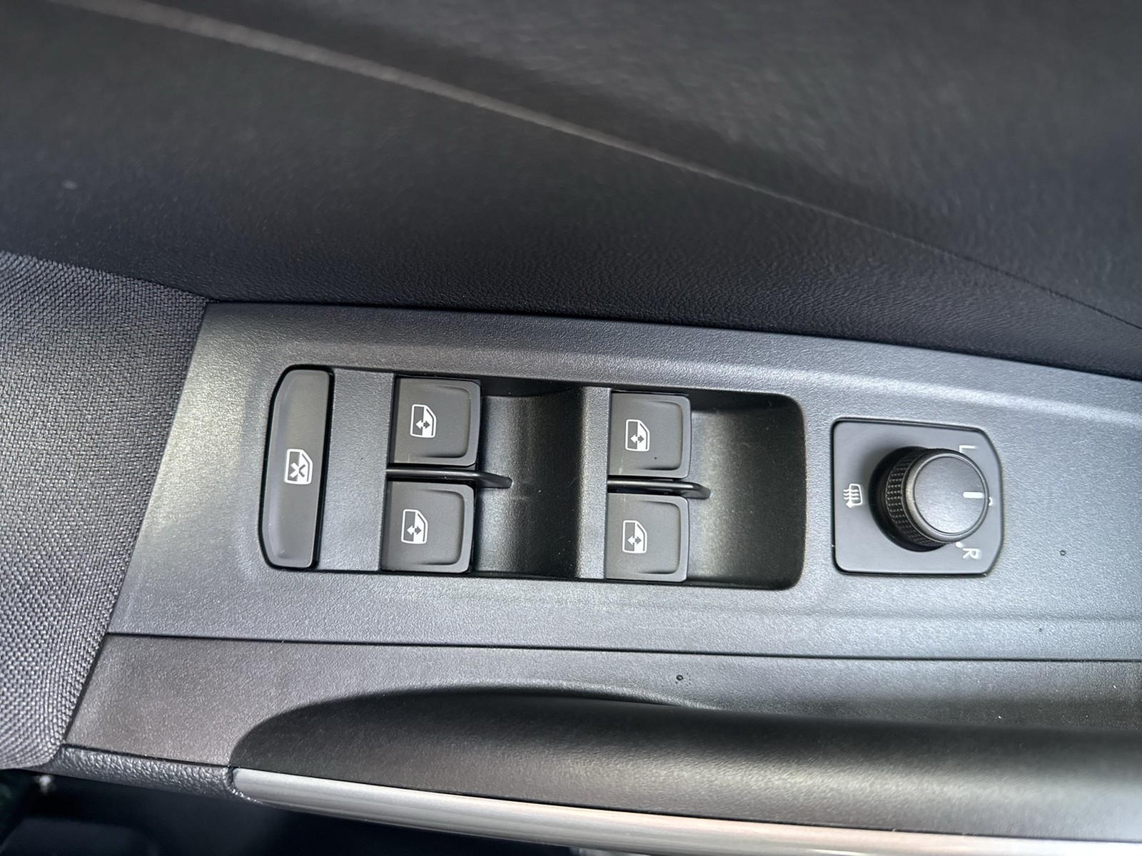 Skoda Fabia 1.0 MONTE CARLO CAM NAVI CARPLAY SITZHEIZ.