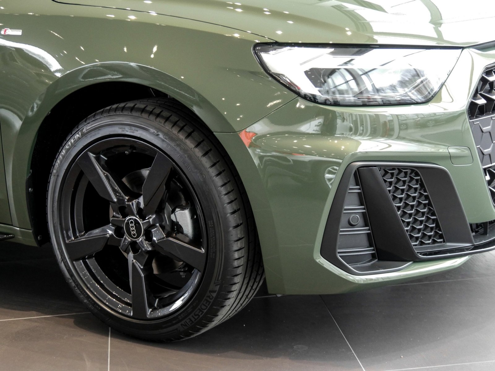 Audi A1 Sportback 35 S LINE BLACKPAK CAM LM17 LED NAVI+