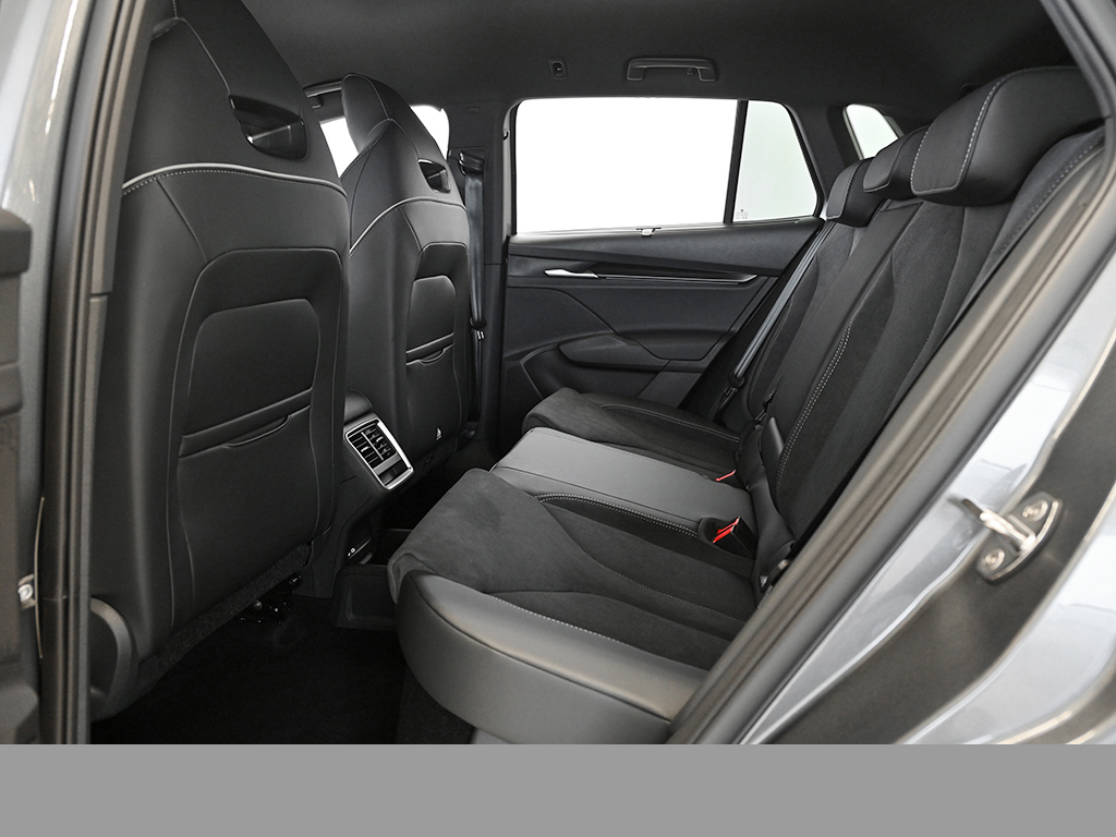 Skoda Elroq 85 Sportline HuD NAV ACC 360 Grad