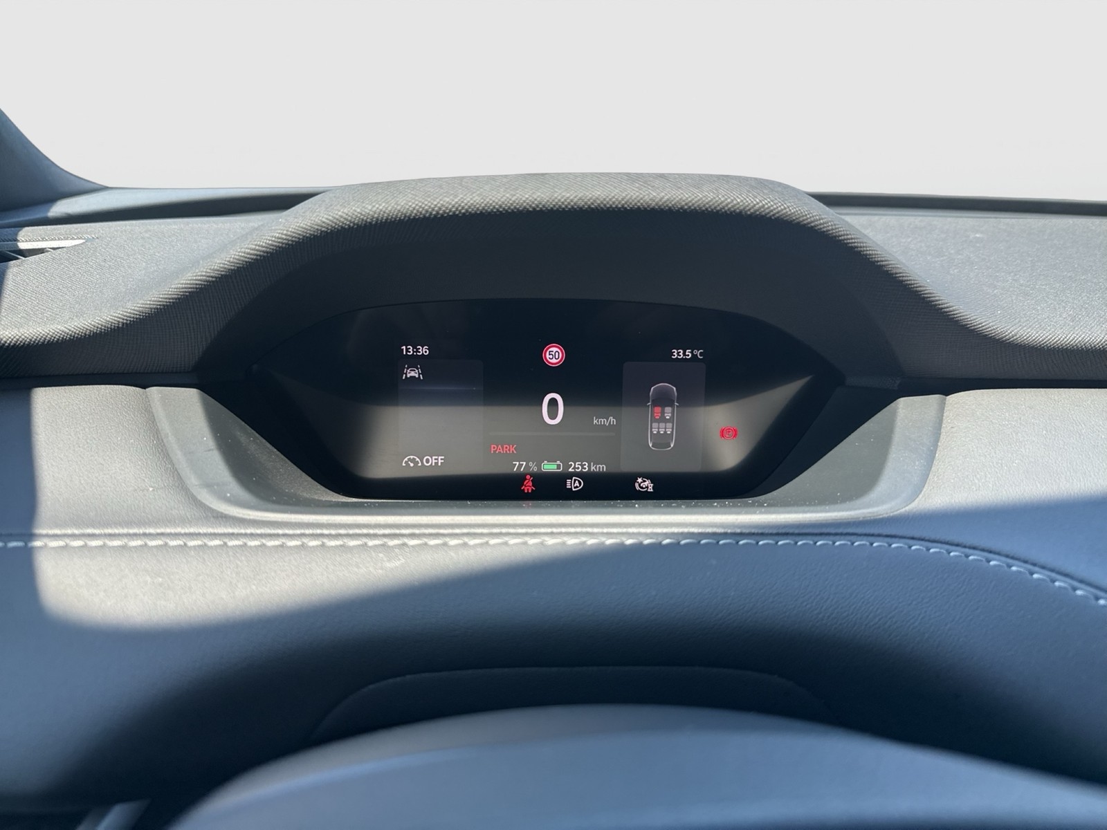 Skoda Enyaq 85 SPORTLINE WÄRMEPUMPE PANO AHK CAM LM20