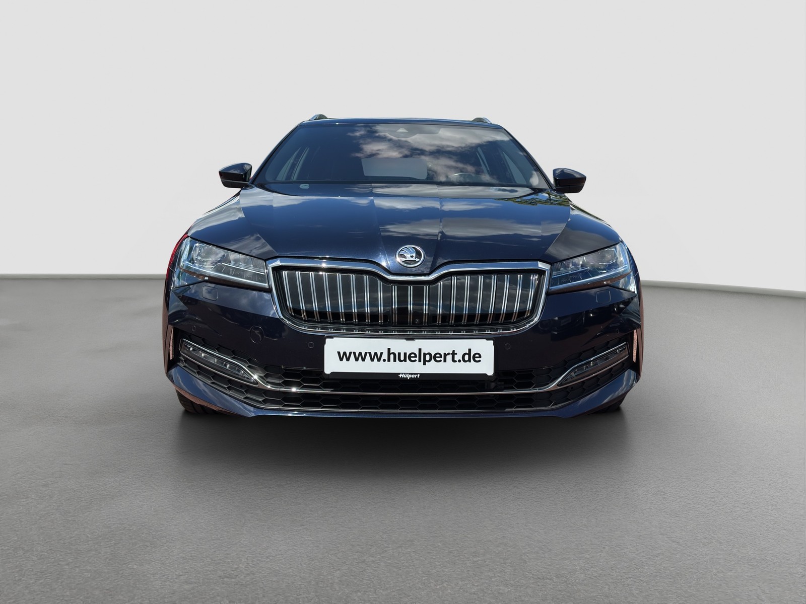 Skoda Superb Combi 1.4 iV L&K LEDER STANDHZ. PANO LM19