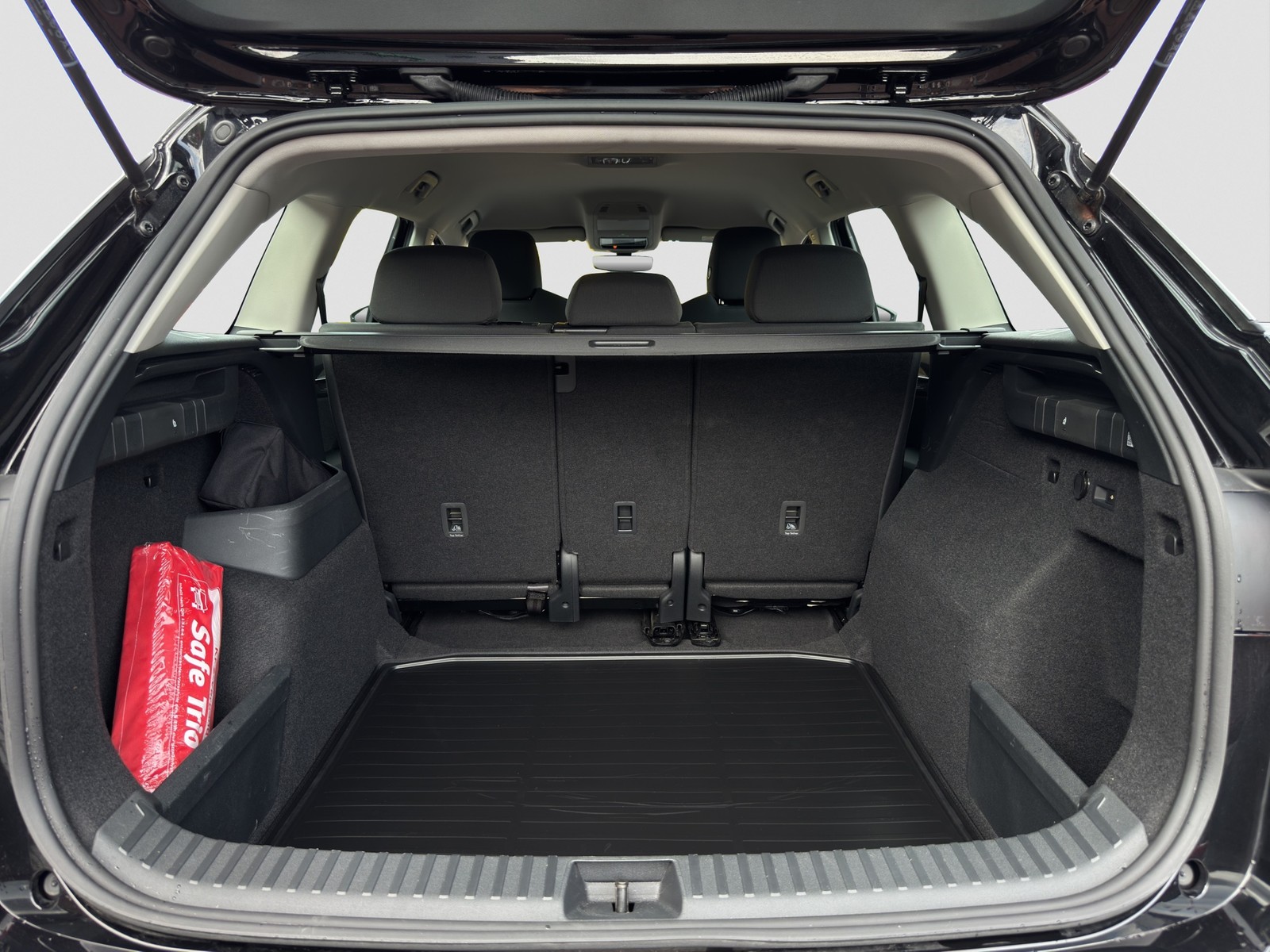 Skoda Kodiaq 2.0 SELECTION 4X4 AHK 360CAM ACC LM18 NAVI