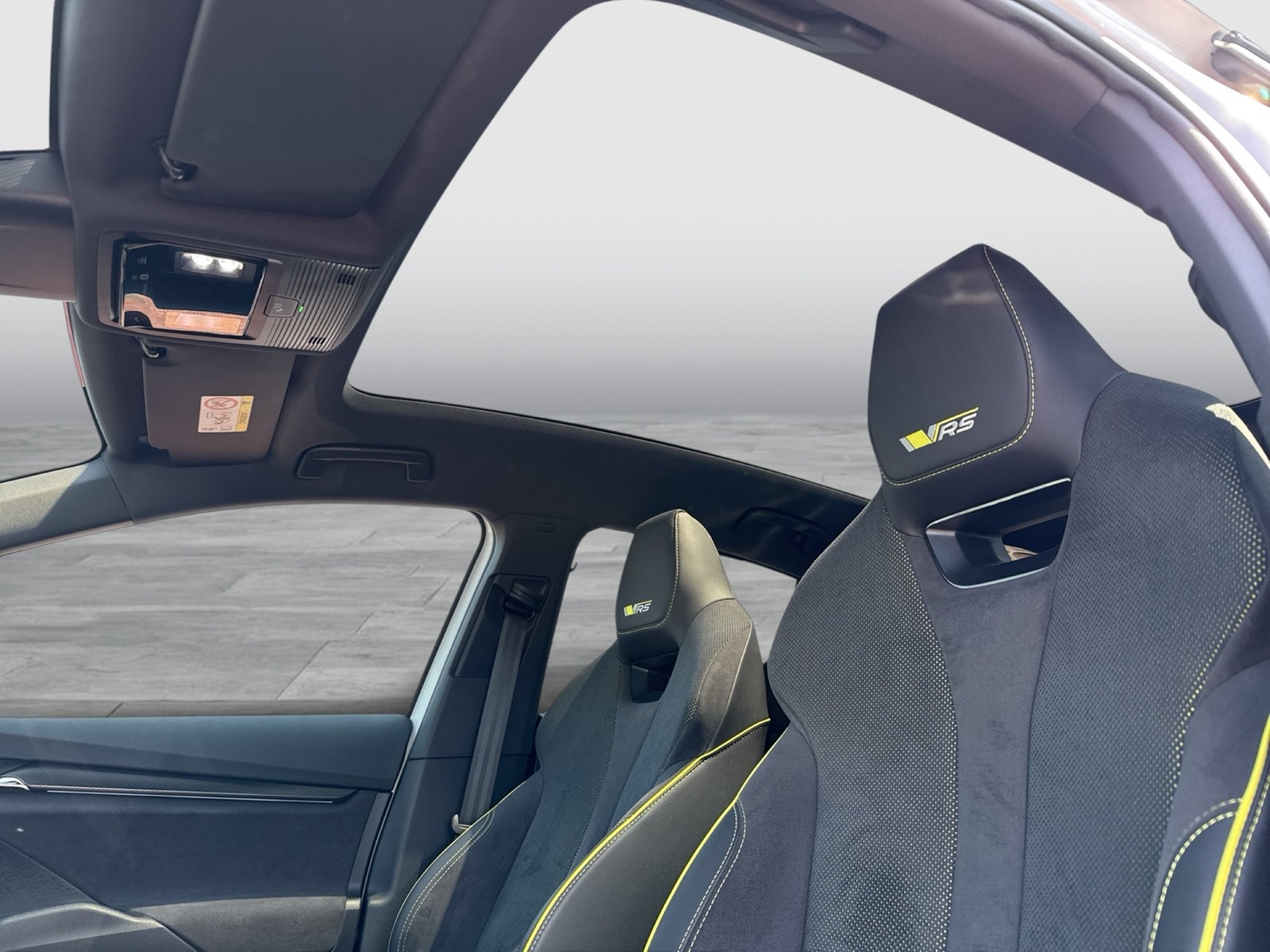 Skoda Enyaq Coupé RS WÄRMEPUMPE PANO CANTON AHK LM21