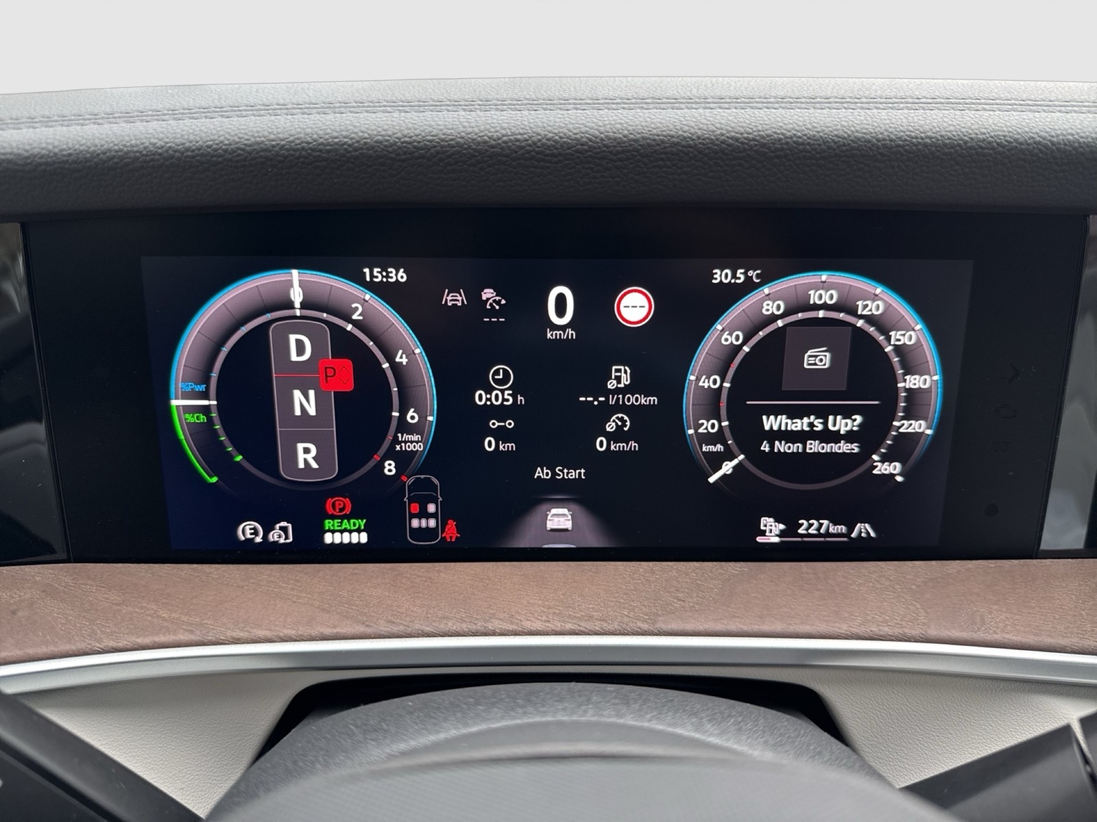 Volkswagen Tayron 1.5 HYBRID ELEGANCE AHK 360°CAM ACC LM18
