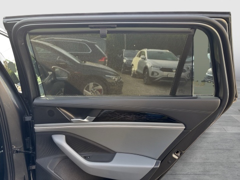 Volkswagen Passat Variant 1.5 HYBRID ELEGANCE LEDER AHK ACC