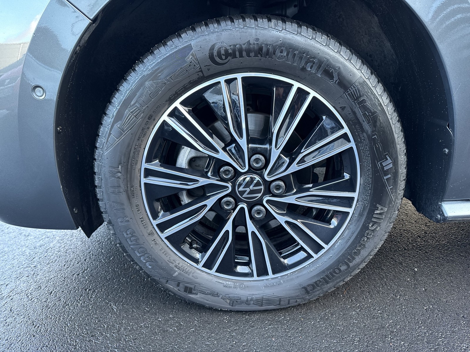 Volkswagen T7 Multivan 2.0 LIFE KÜ CAM ACC LM17 NAVI SITZHEIZ.