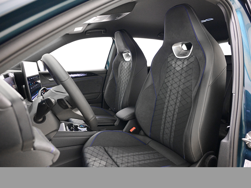 Volkswagen Tiguan 1.5 R-LINE DSG eKLAPPE HD-MATRIXLED AHK