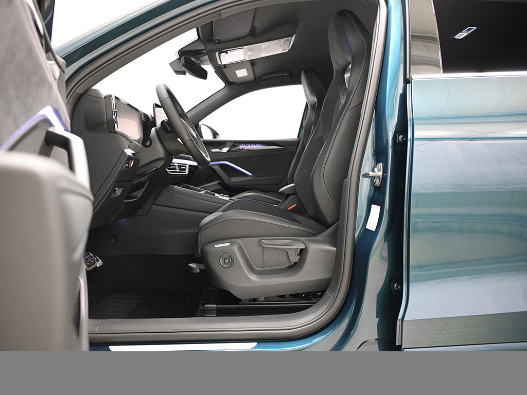 Volkswagen Tiguan 1.5 R-LINE DSG eKLAPPE HD-MATRIXLED AHK