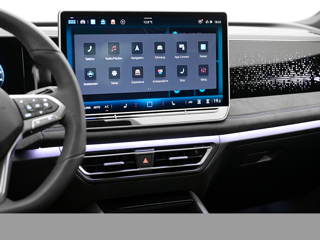 Volkswagen Tiguan 1.5 R-LINE DSG eKLAPPE HD-MATRIXLED AHK