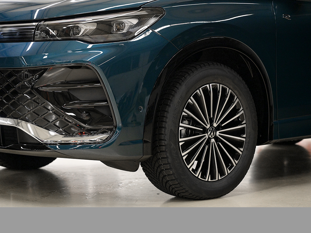 Volkswagen Tiguan 1.5 R-LINE DSG eKLAPPE HD-MATRIXLED AHK