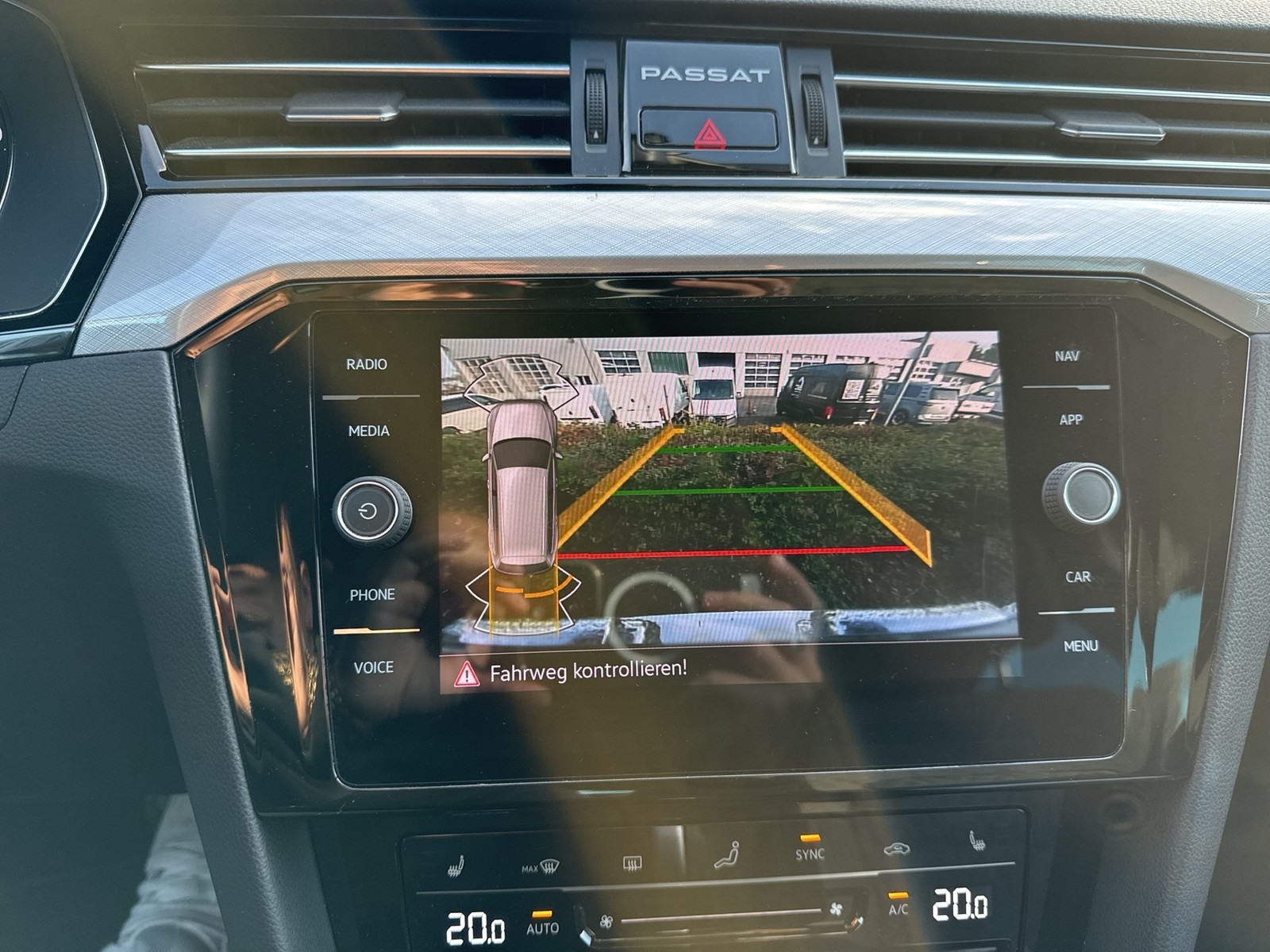 Volkswagen Passat Variant 2.0 BUSINESS CAM ACC NAVI SITZHZ.