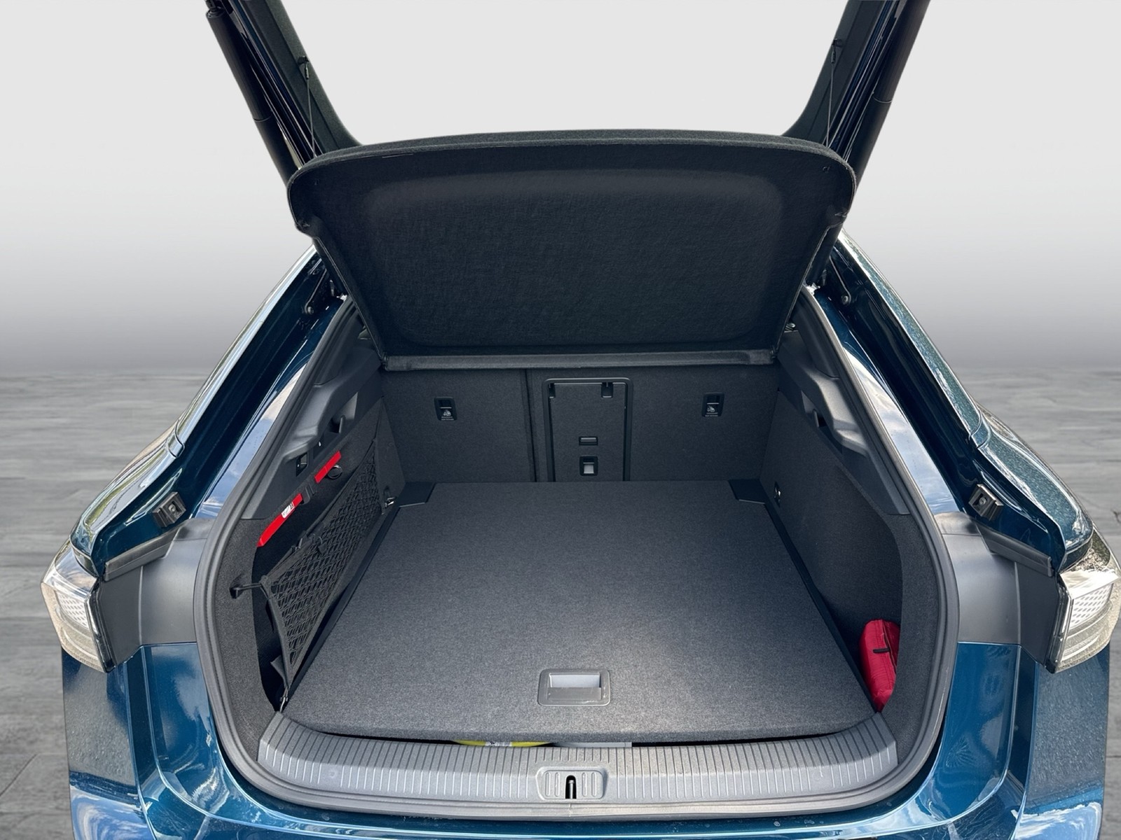 Volkswagen ID.7 PRO S WÄRMEPUMPE AHK 360°CAM ACC LM20 NAVI
