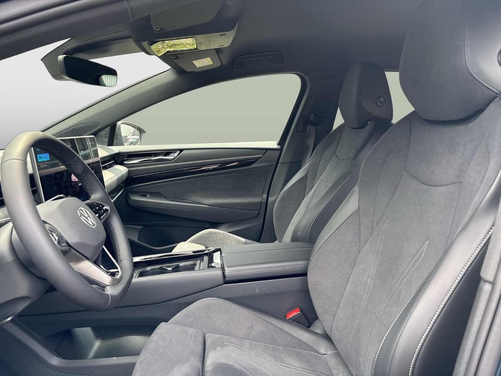 Volkswagen ID.7 PRO S WÄRMEPUMPE AHK 360°CAM ACC LM20 NAVI