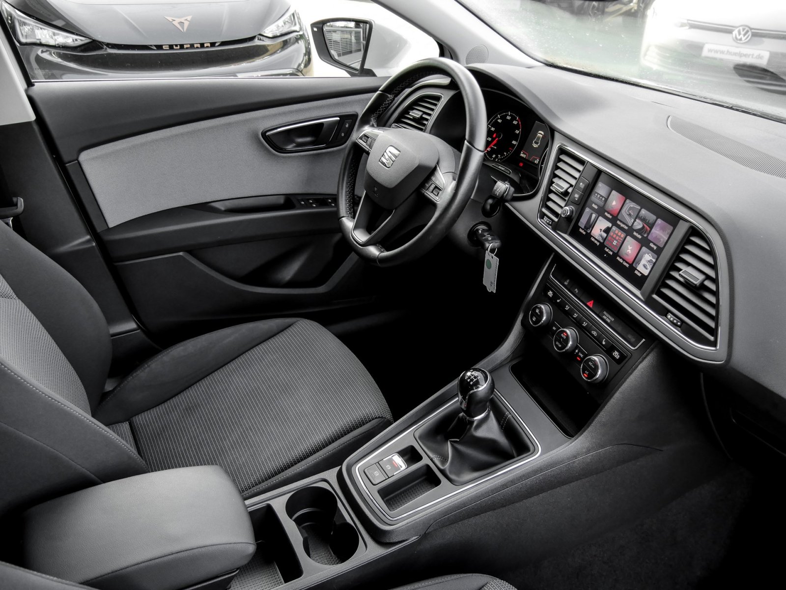 Seat Leon 1.5 STYLE PANO LM17 LED NAVI SITZHEIZUNG