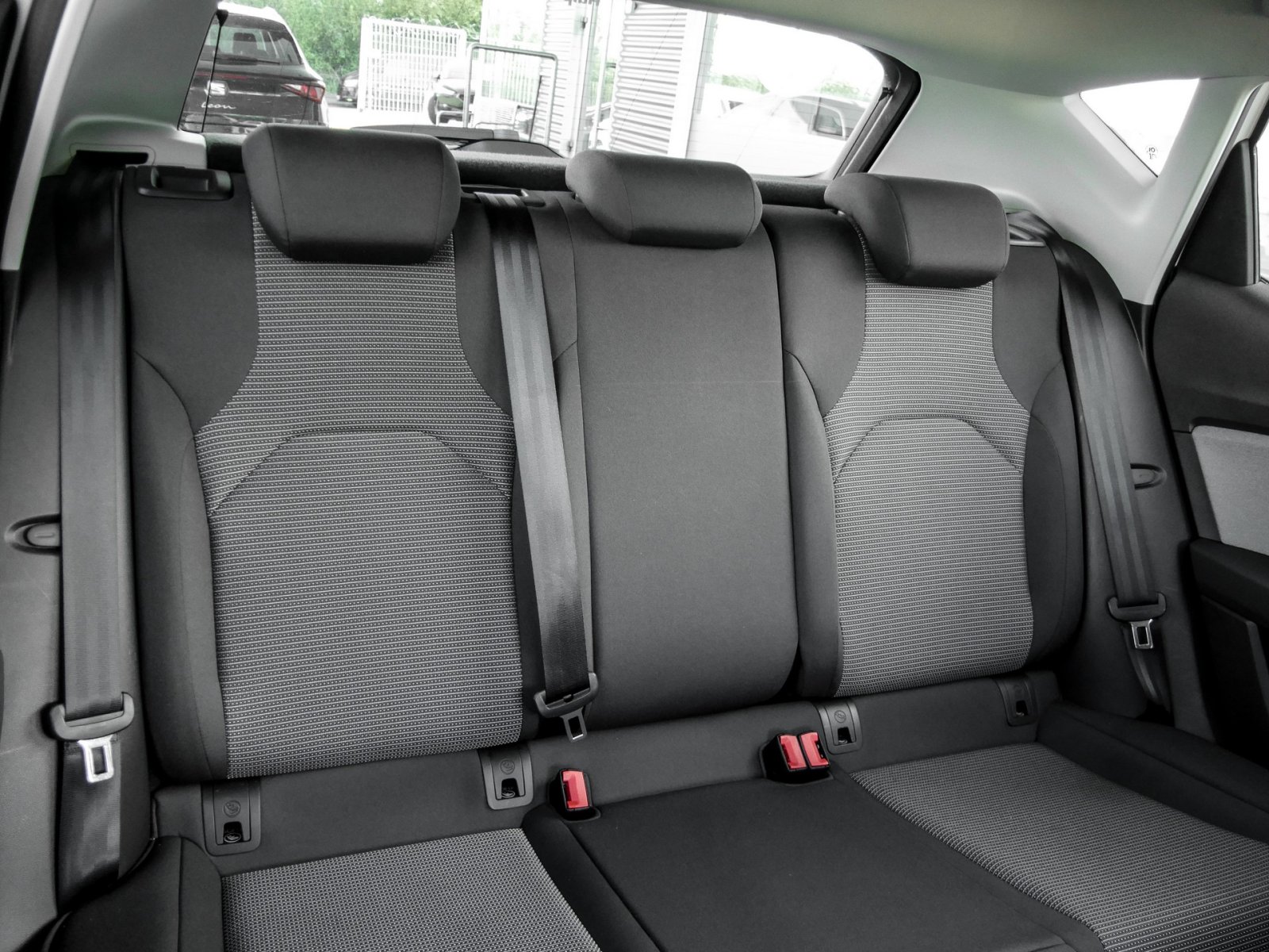 Seat Leon 1.5 STYLE PANO LM17 LED NAVI SITZHEIZUNG