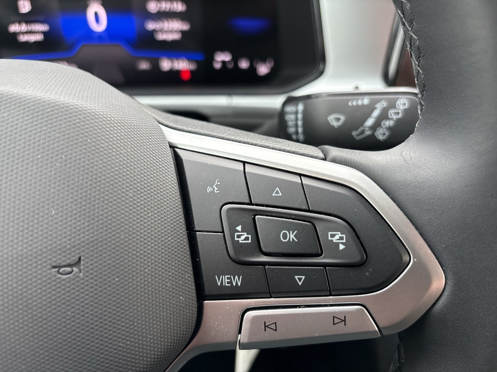 Volkswagen T-Roc 1.5 LIFE ACC LM17 NAVI CARPLAY SITZHEIZUNG