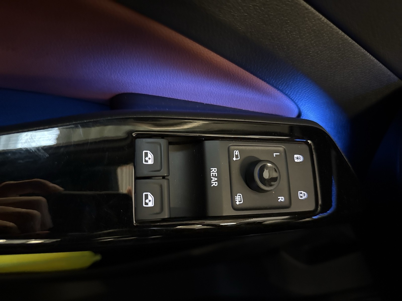 Volkswagen ID.4 Pro Performance 1st WÄRMEPUMPE AHK CAM LM20