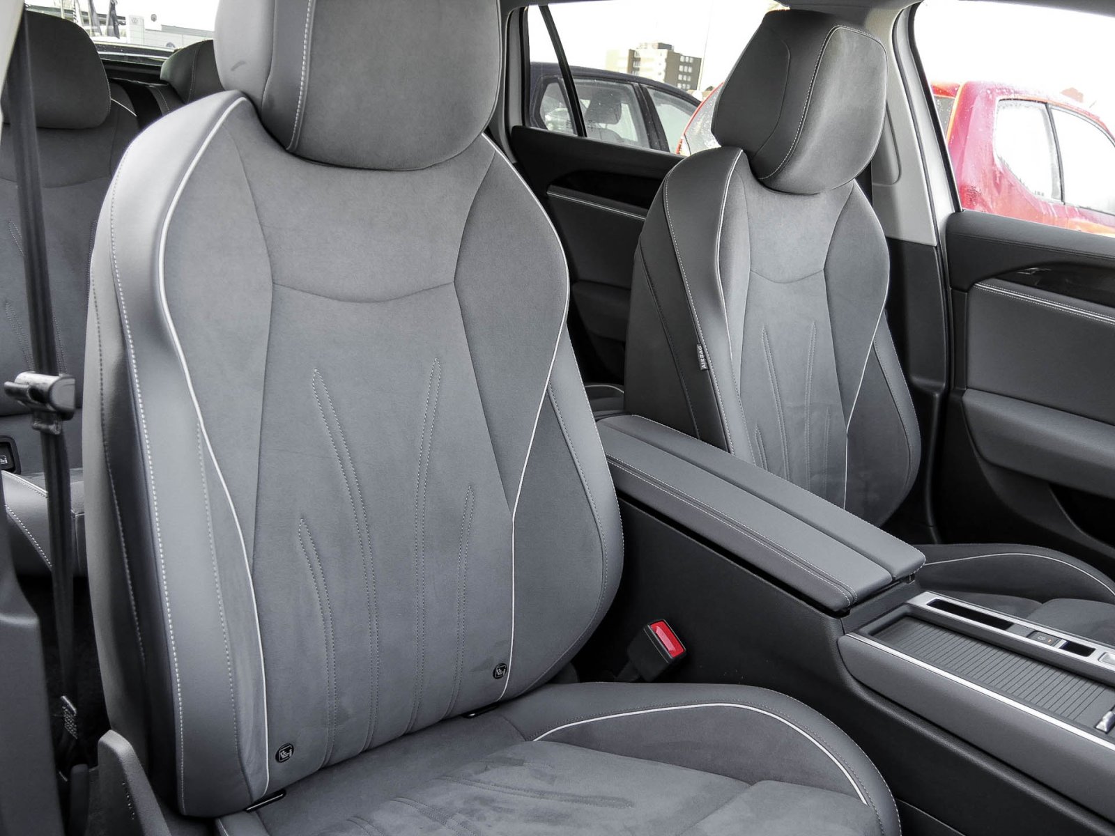 Volkswagen Passat Variant 1.5 eTSI BUSINESS NEUESMODELL AHK LM17
