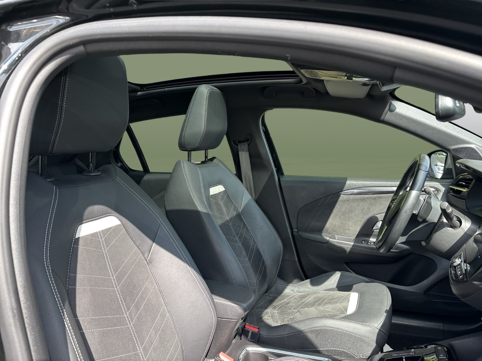 Opel Corsa F 1.2 ULTIMATE PANO CAM LM18 NAVI LED
