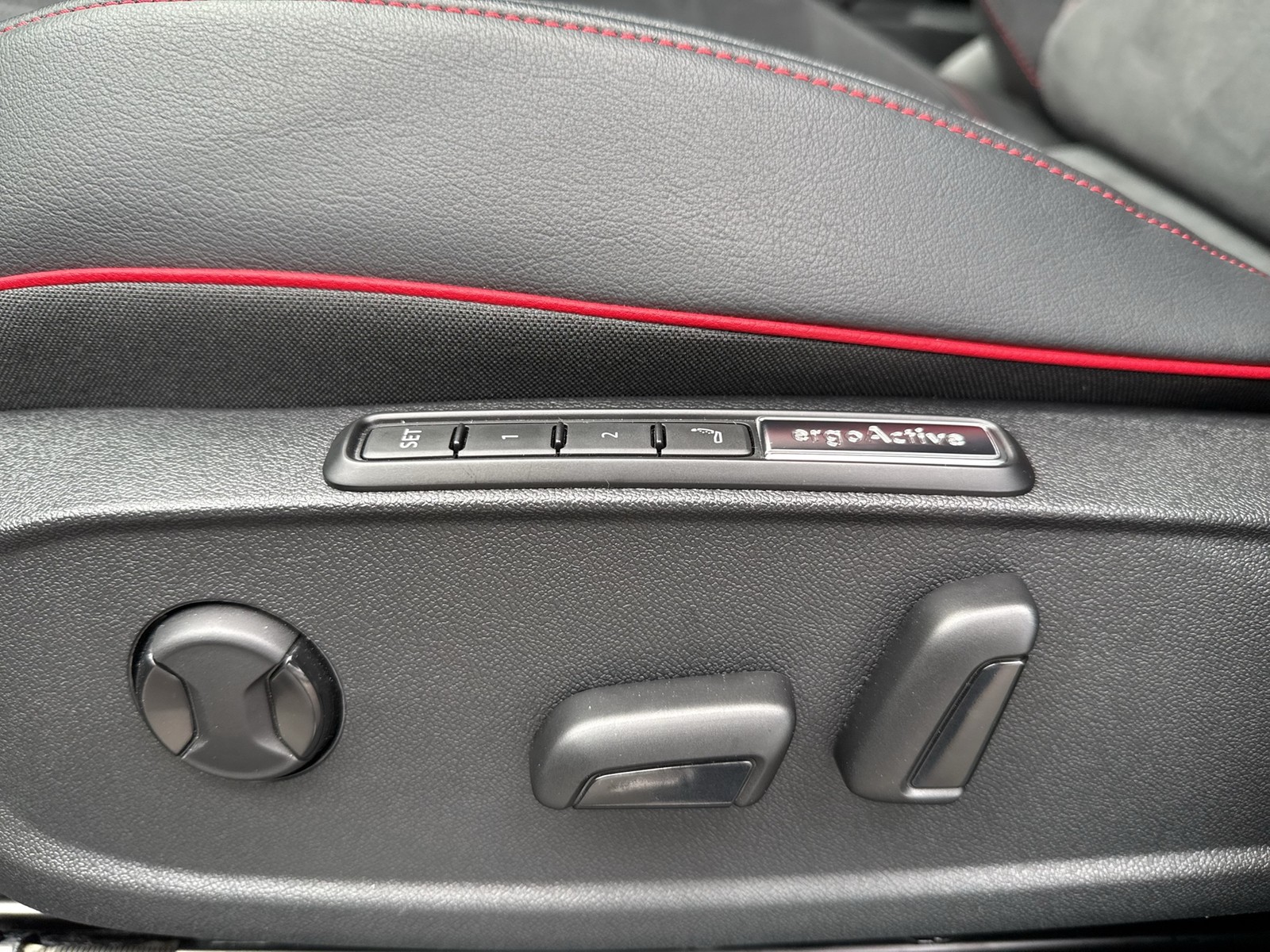 Volkswagen ID.3 GTX WÄRMEPUMPE ACC LM20 NAVI CARPLAY SITZHZ