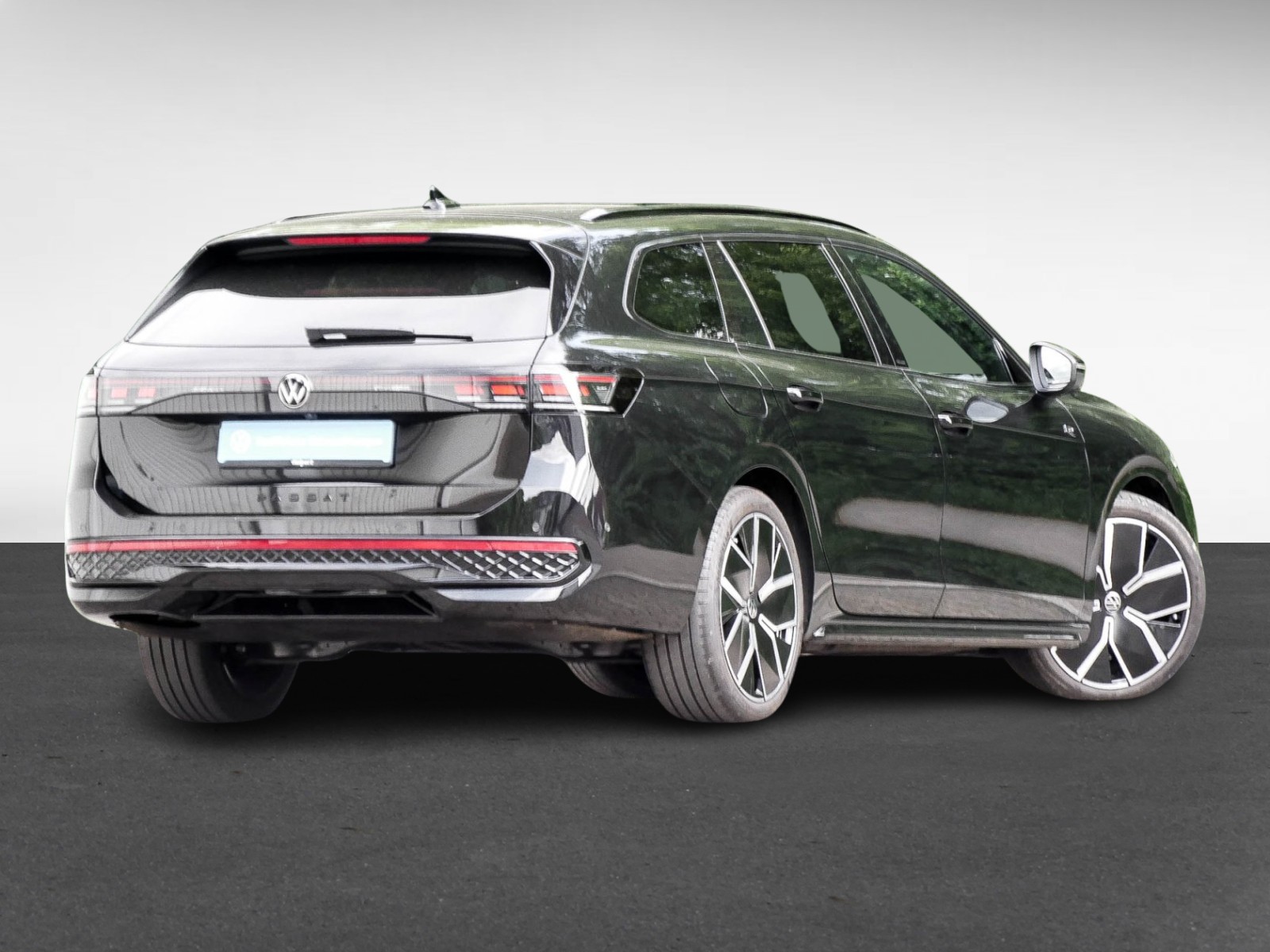 Volkswagen Passat Variant 2.0 R-LINE NEUES MODELL LEDER AHK